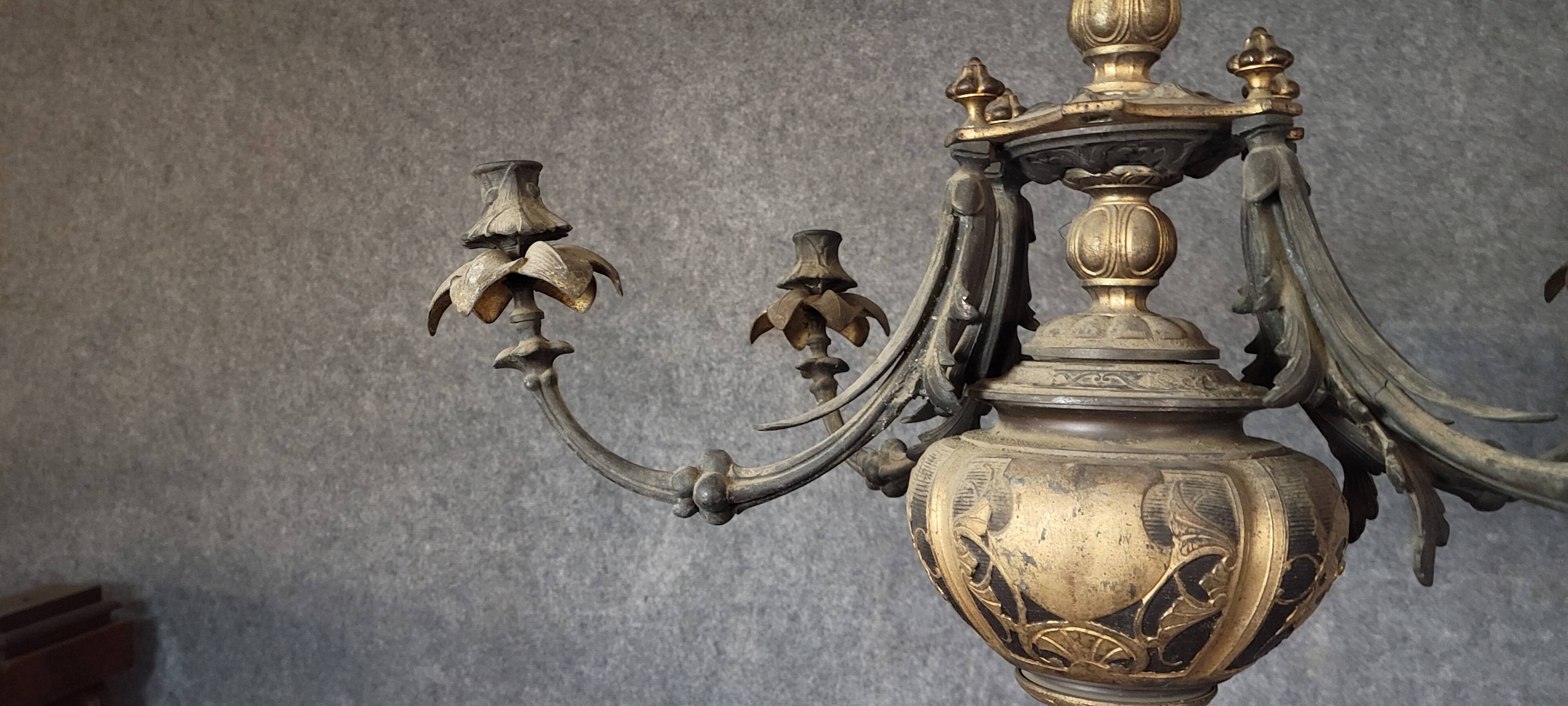 antique chandelier from the time of Napoleon III, dating from the second half of the 19th century