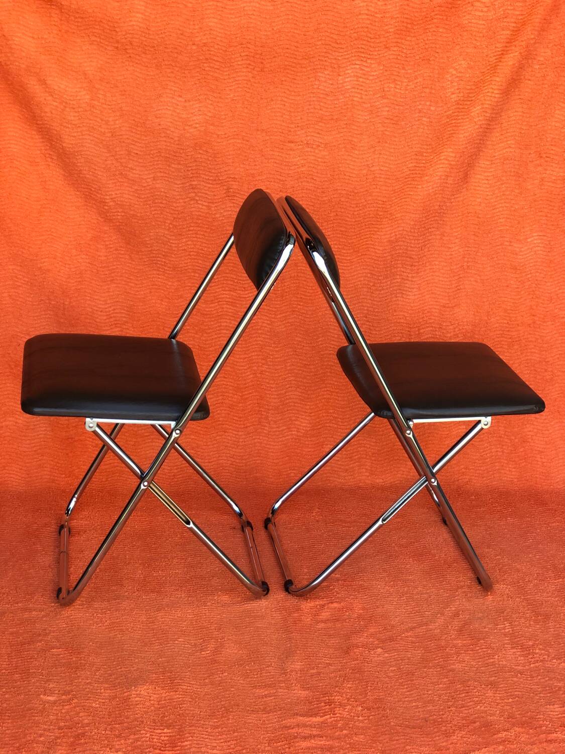 SET OF 2 VINTAGE FOLDING CHAIRS 1970 SKAI BROWN