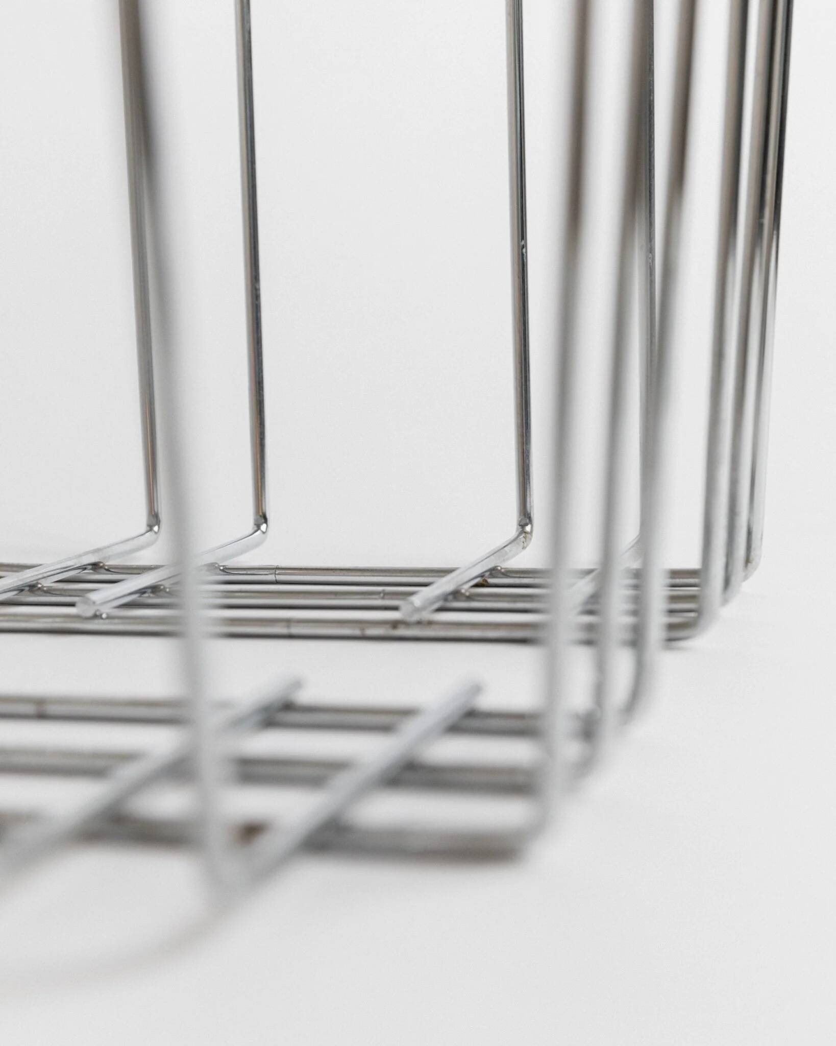 Vintage chrome-plated metal basket in Space Age 1980s design – silver storage for magazines, throws, 37x42x34 cm