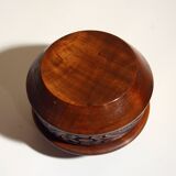 Round wooden box in cherry wood, turned and carved, floral pattern, 12x10cm.
