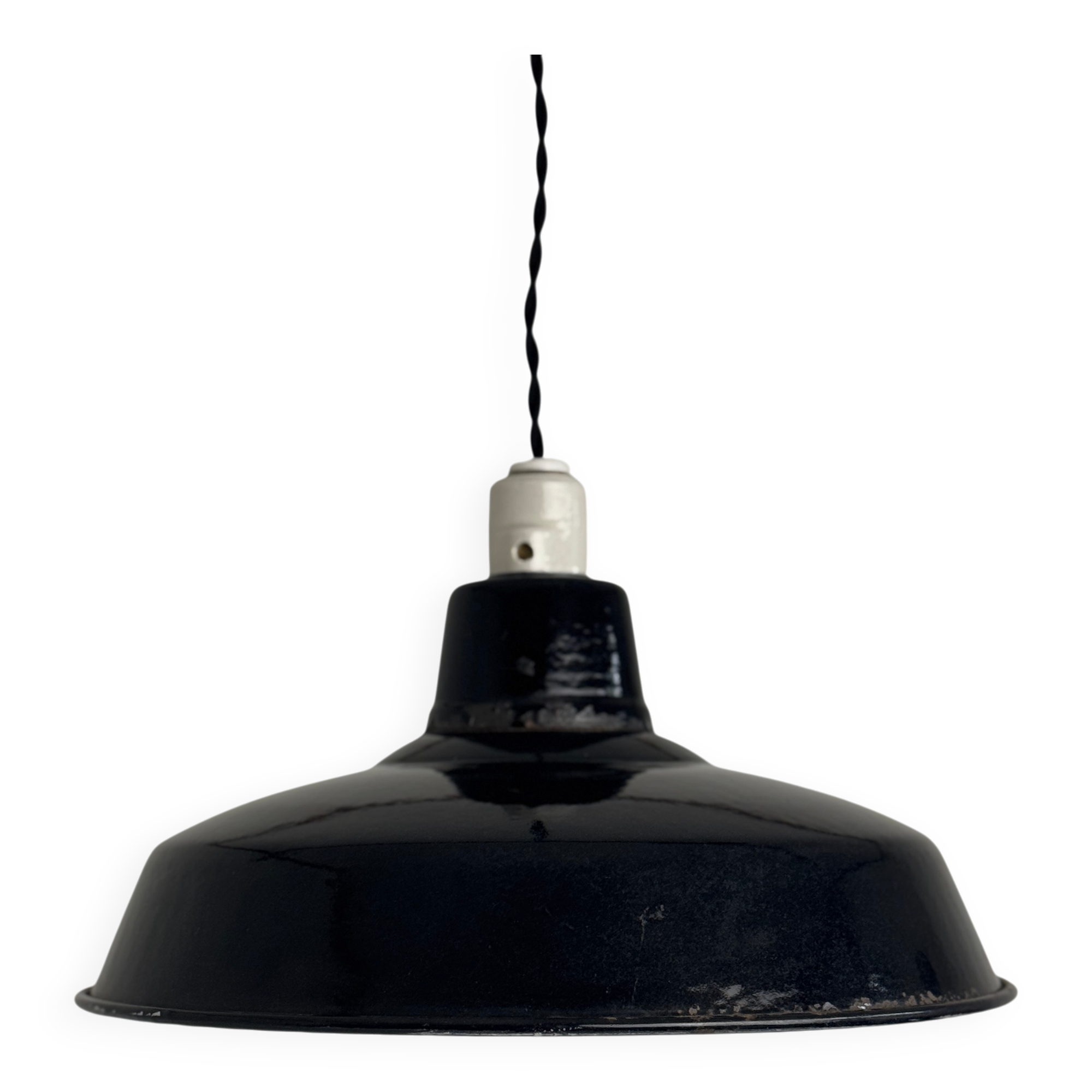 Old enamelled workshop suspension