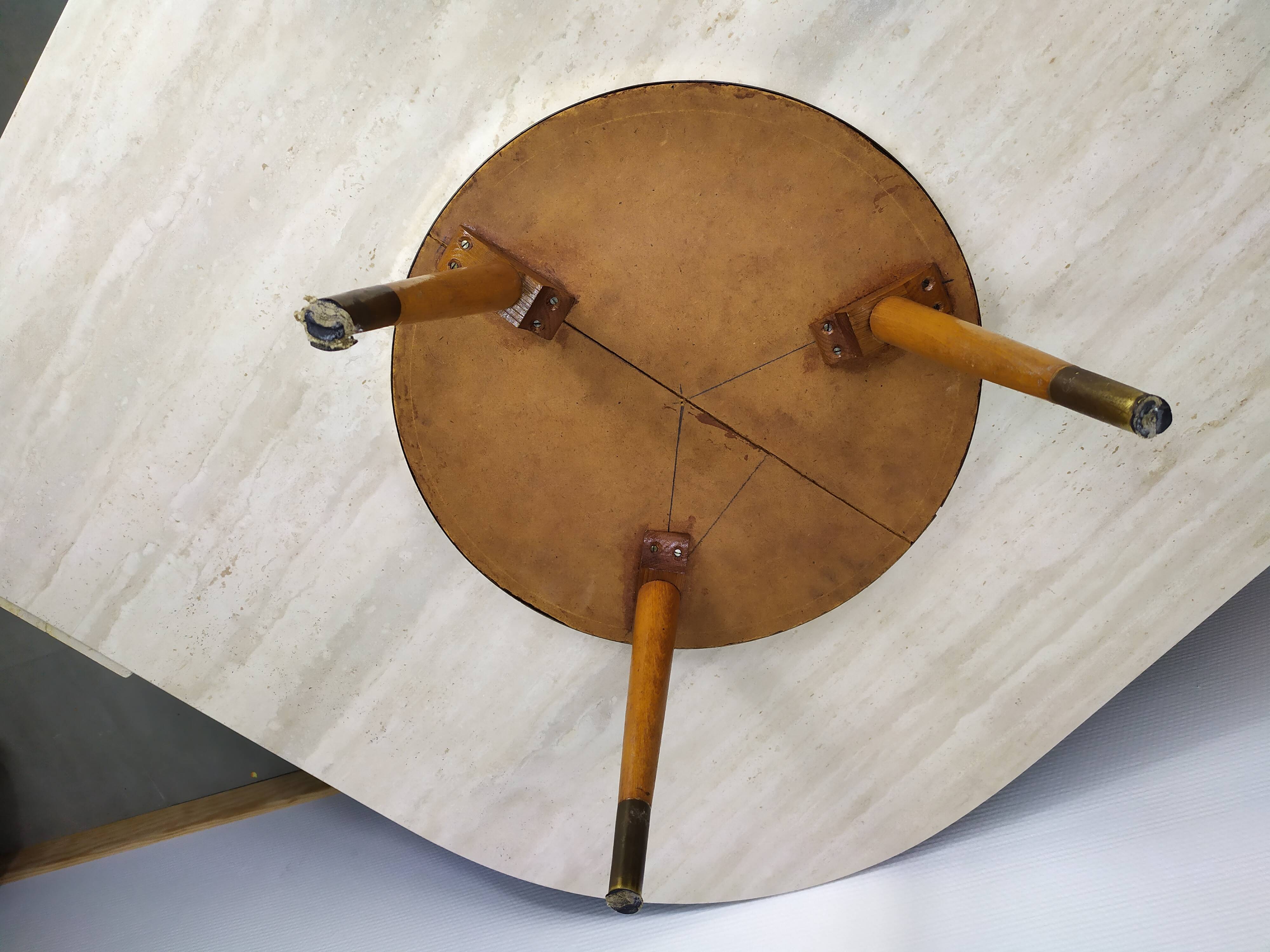 Guerdon small round coffee table red vintage tripod door plant formica