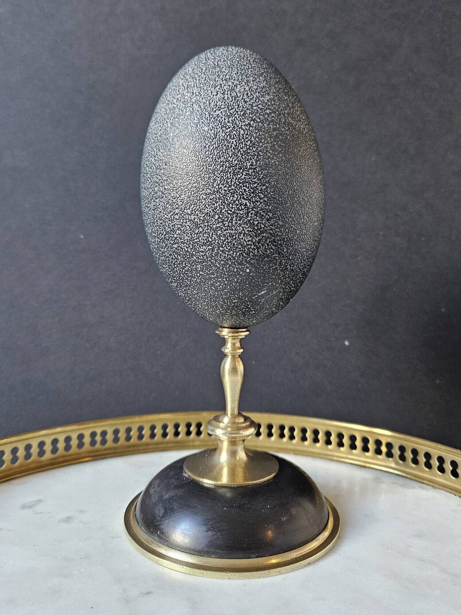 Emu Egg, Brass and Black Marble Base (Early 20th Century) H: 21 cm | Curiosity