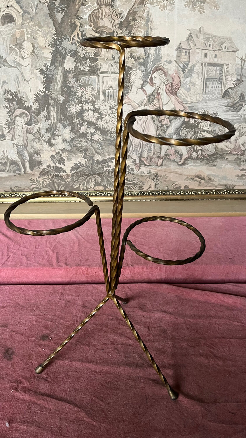 Plant holder 4 twisted iron pots