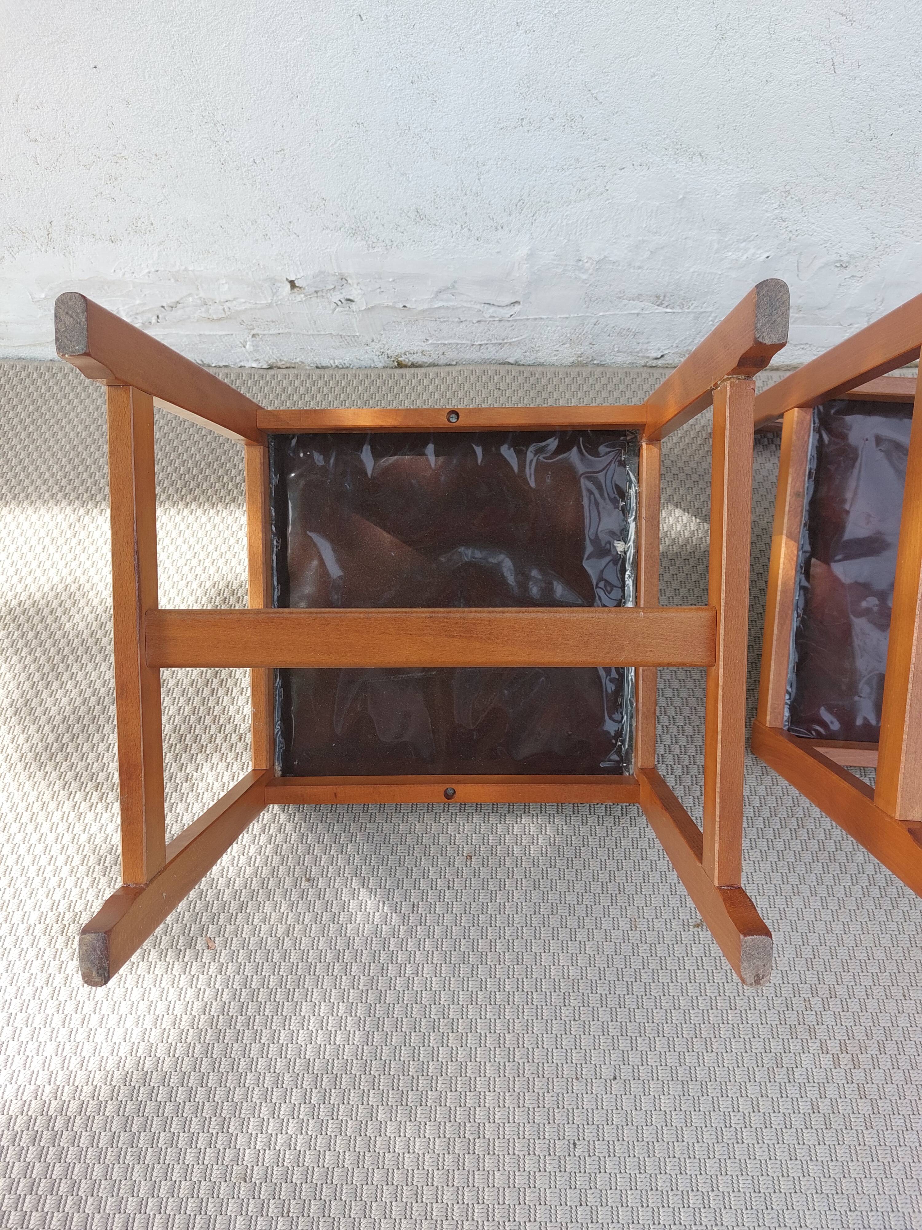 paire de chaises style scandinave, simili cuir noir