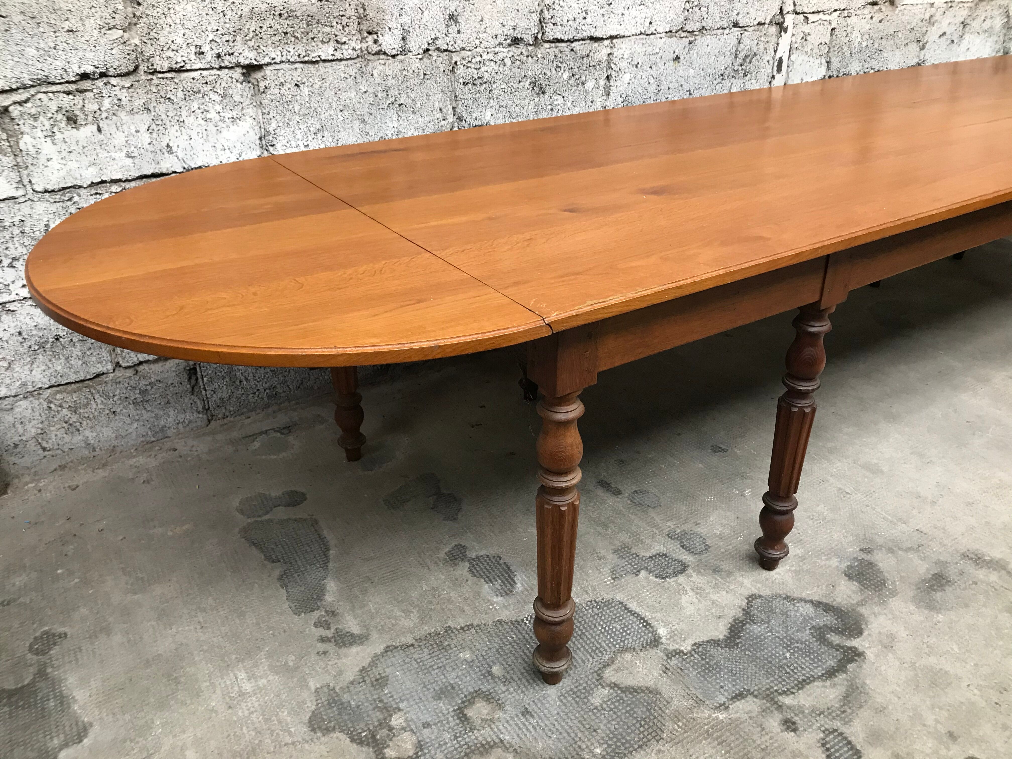 Former large oak farm table early 20th vintage