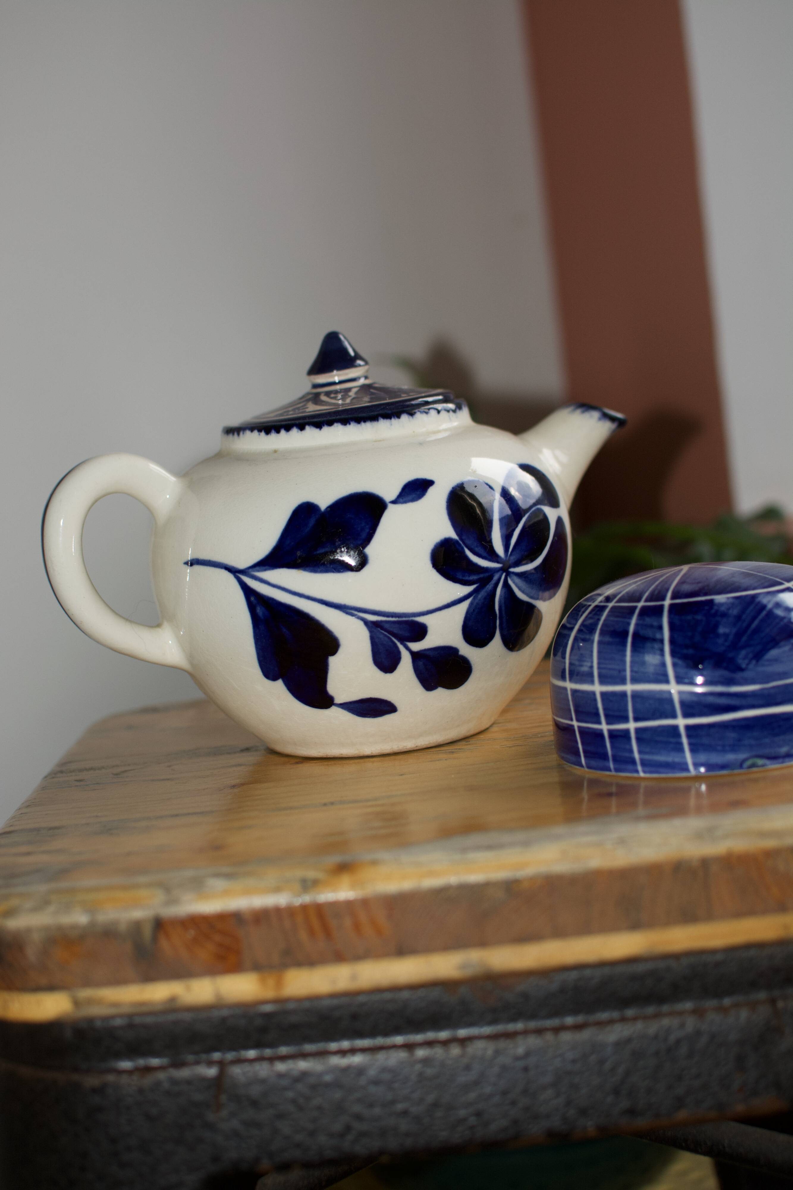 Vintage teapot salins les bains E. Charbonnier
