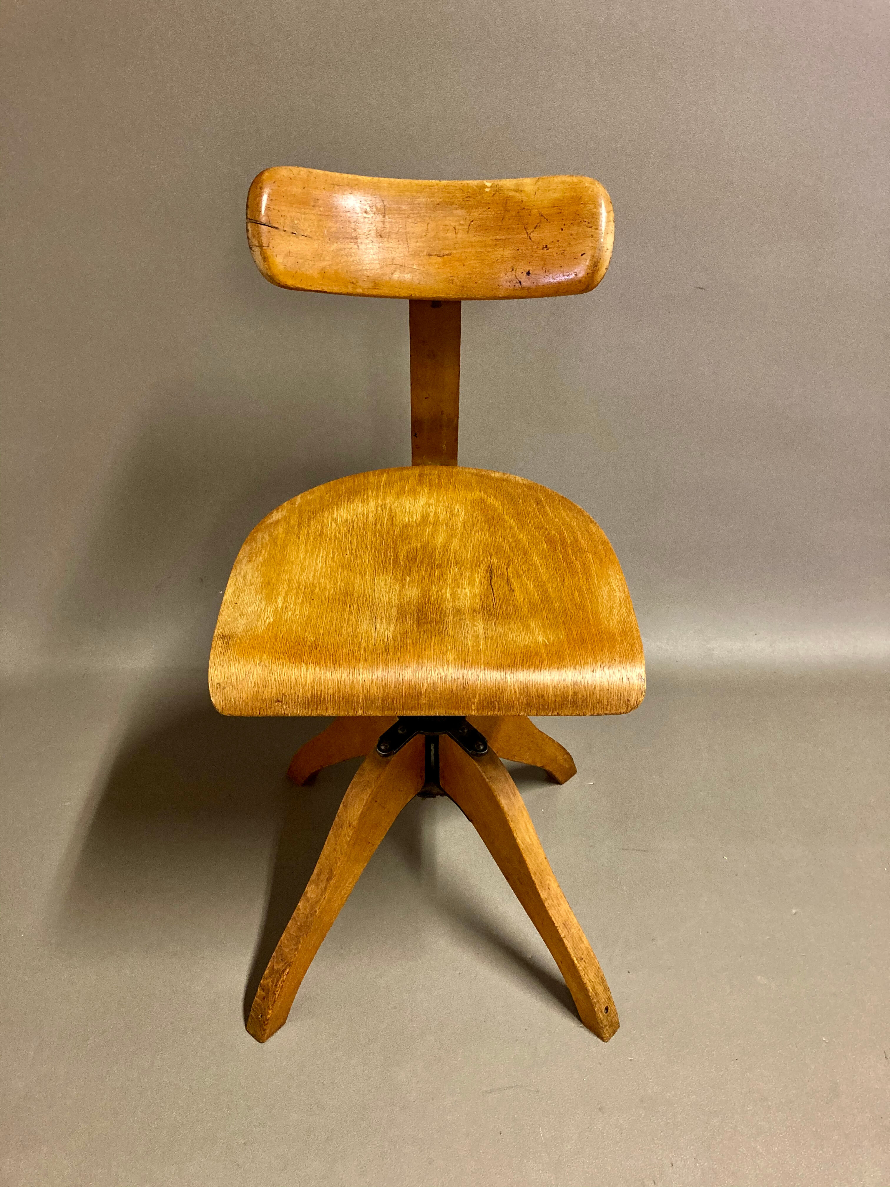 "Bombenstabil" modular industrial chair by Stoelcker 1950.
