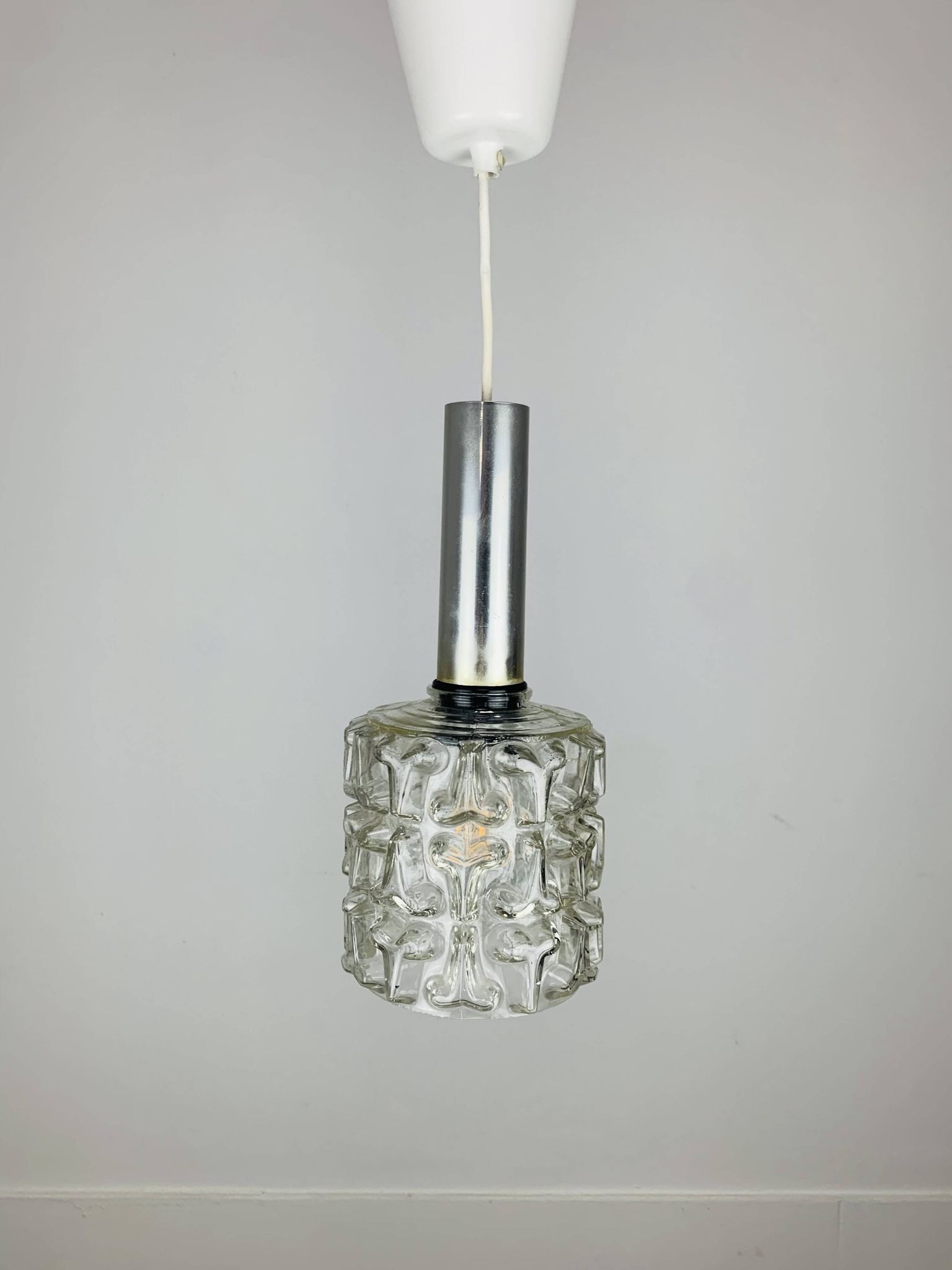 Suspension verre ciselé années 60 vintage