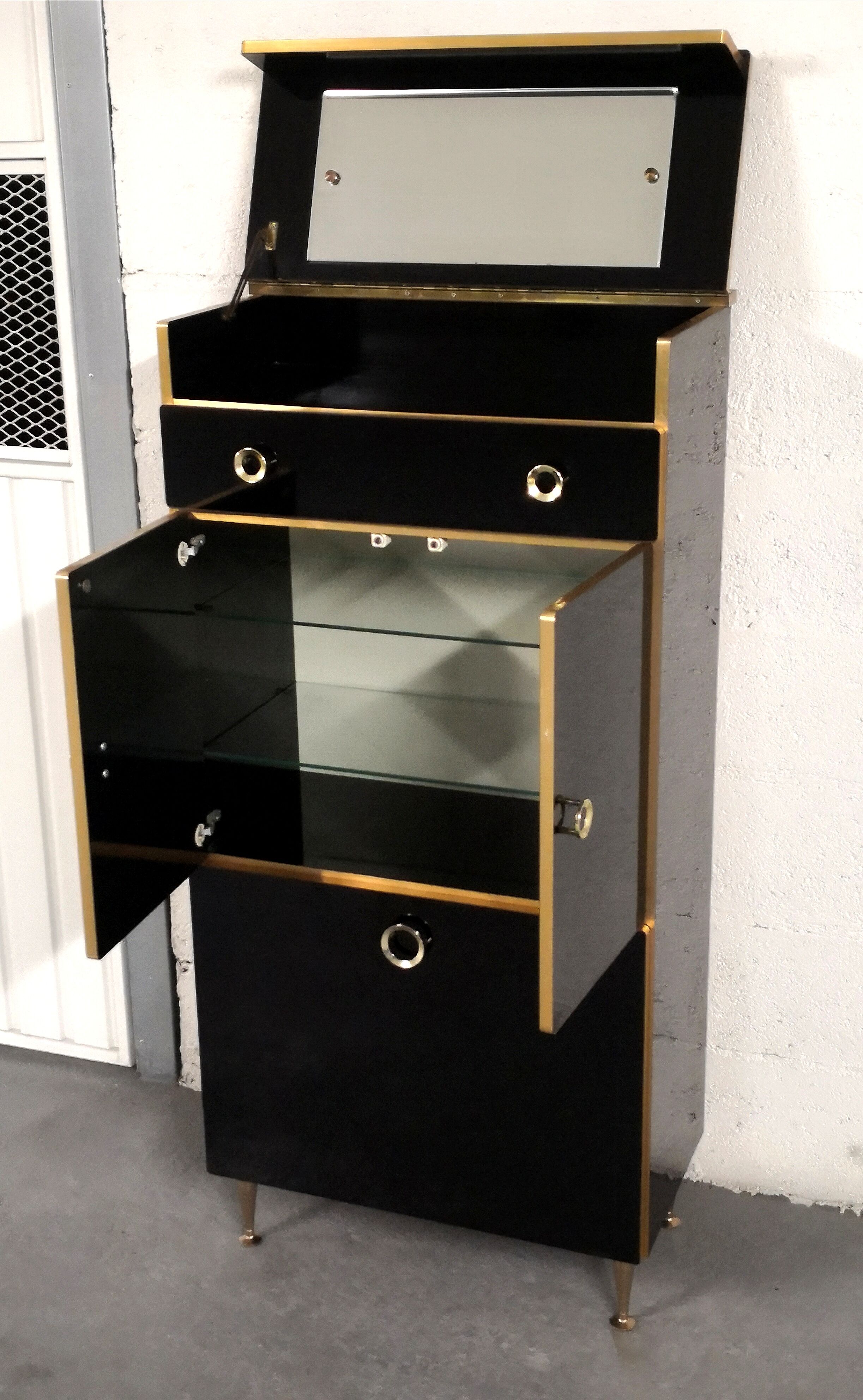 70s lacquered black and gold hairdresser