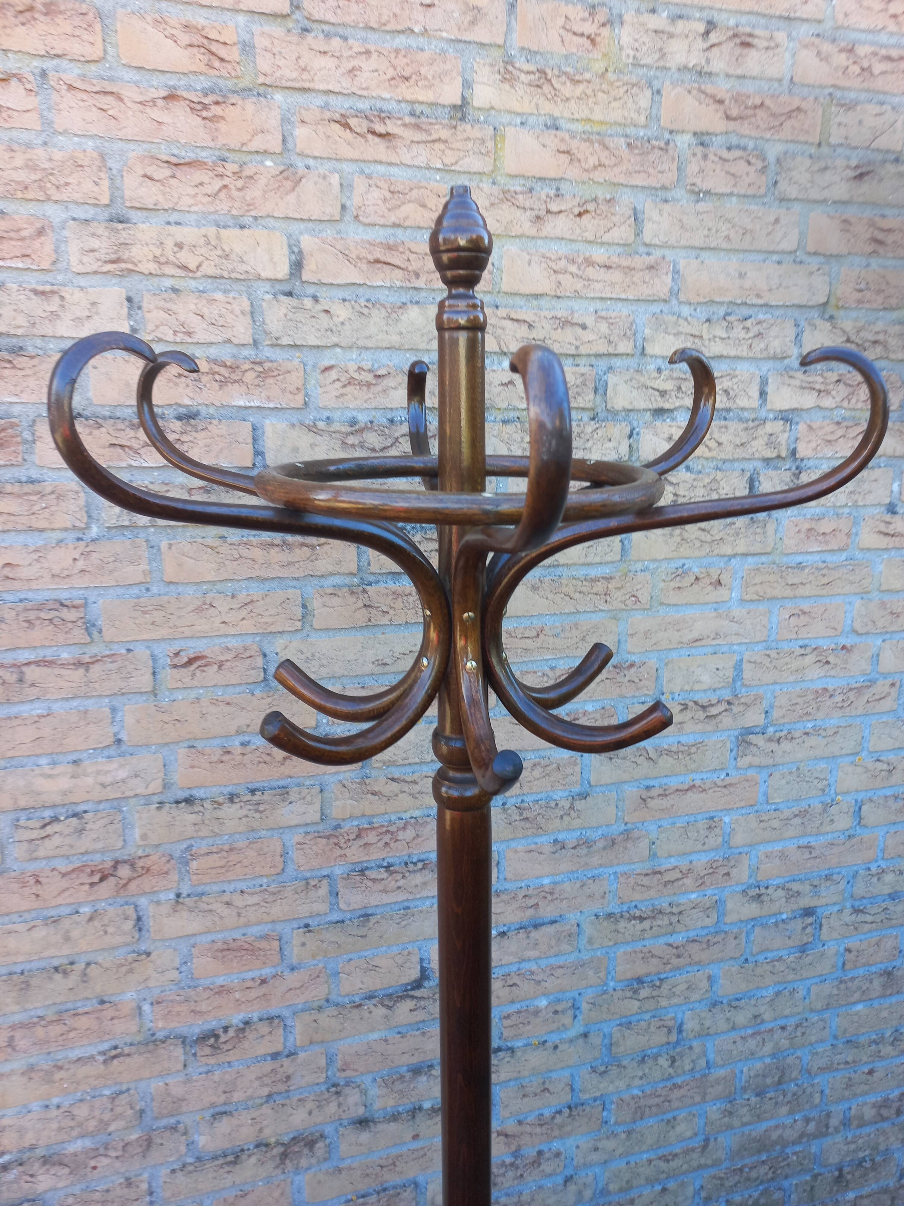 Vintage houten kapstok in Thonet stijl