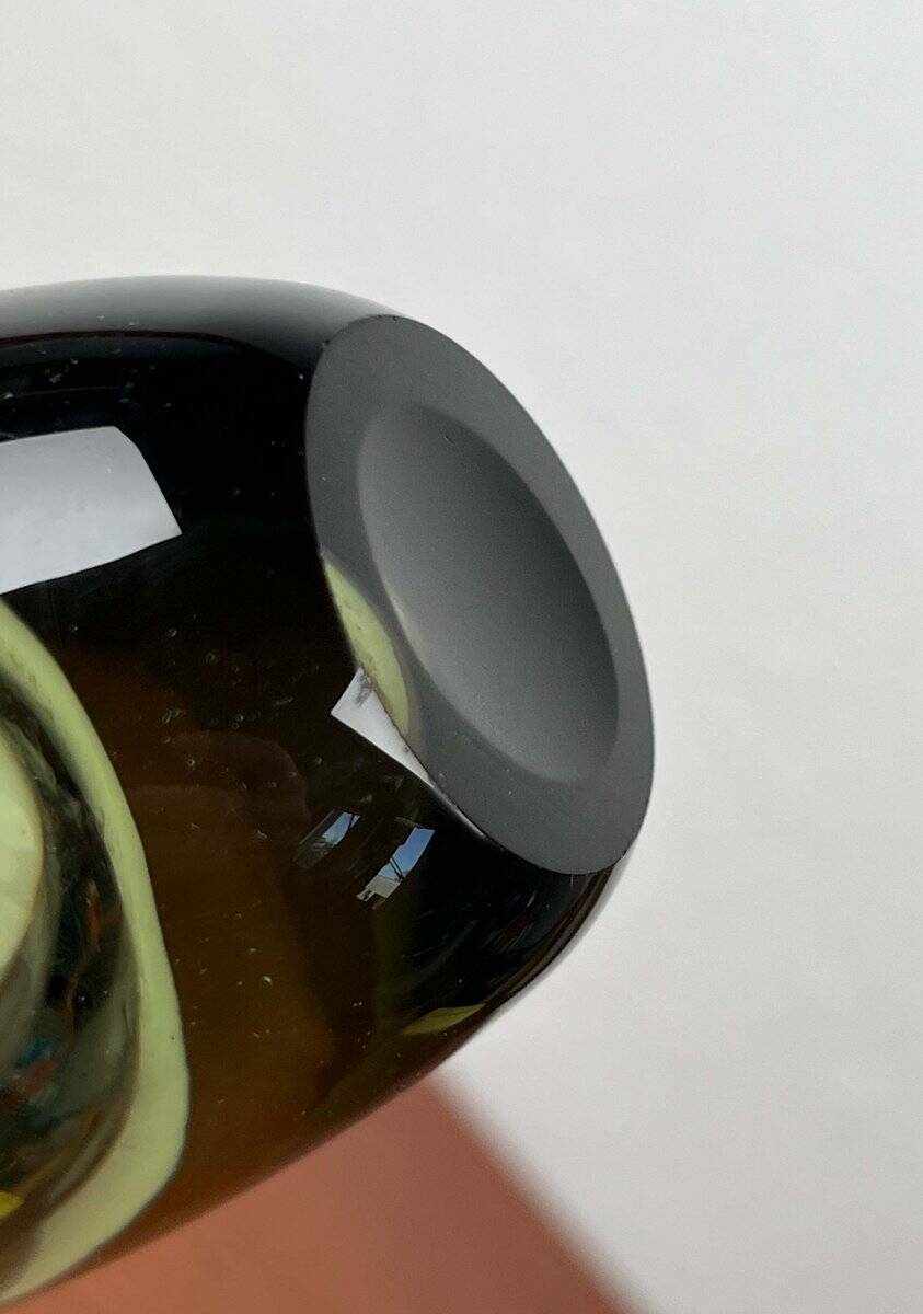 Danish glass vase in mid-century style by Per Lütken for Holmegaard, 1960s.