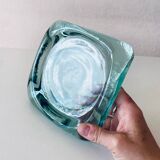 Glass tiled pocket emptier