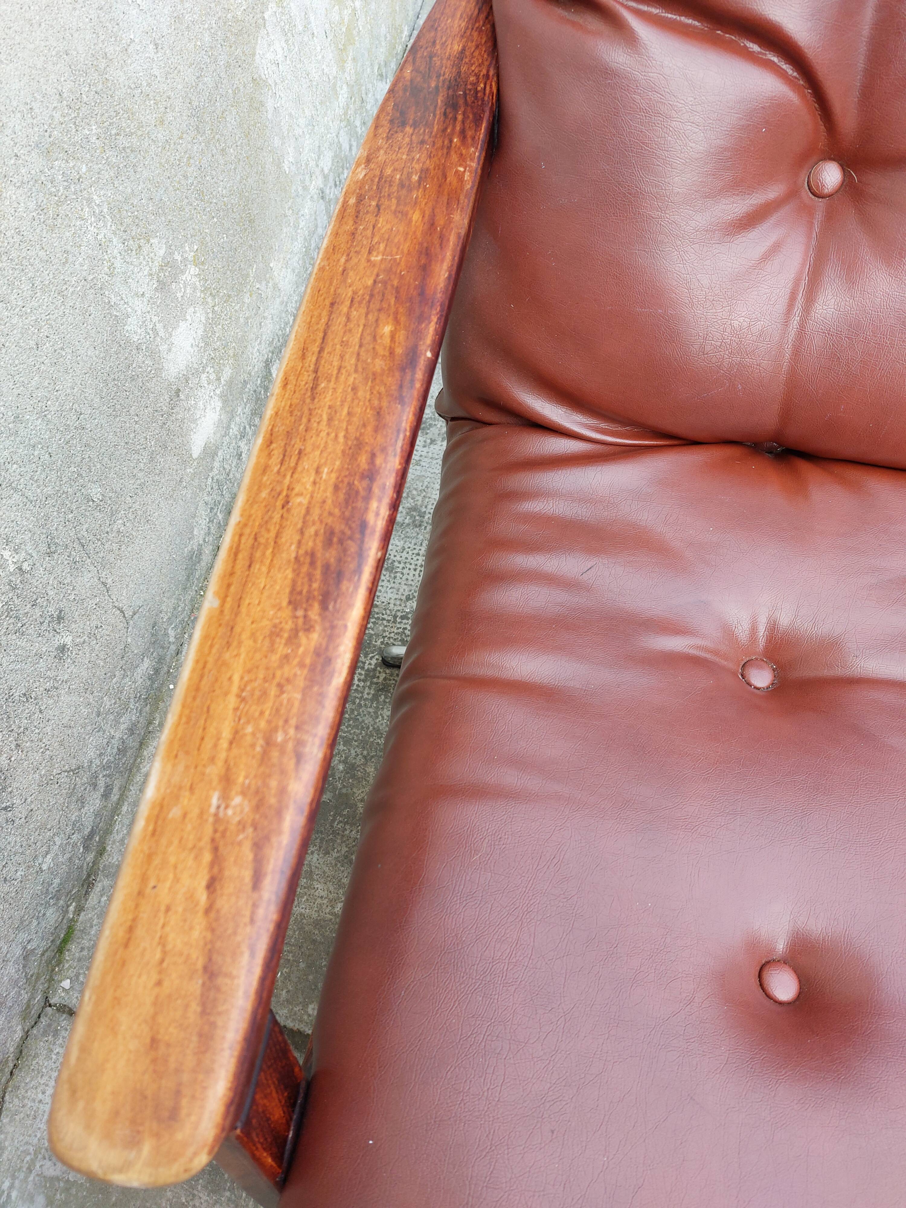 Rotating armchair in vintage skaî 1970