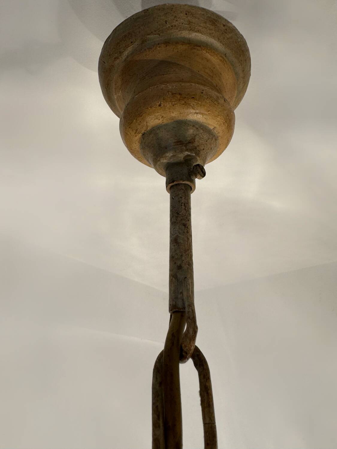 70s Hollywood Regency style chandelier in carved wood