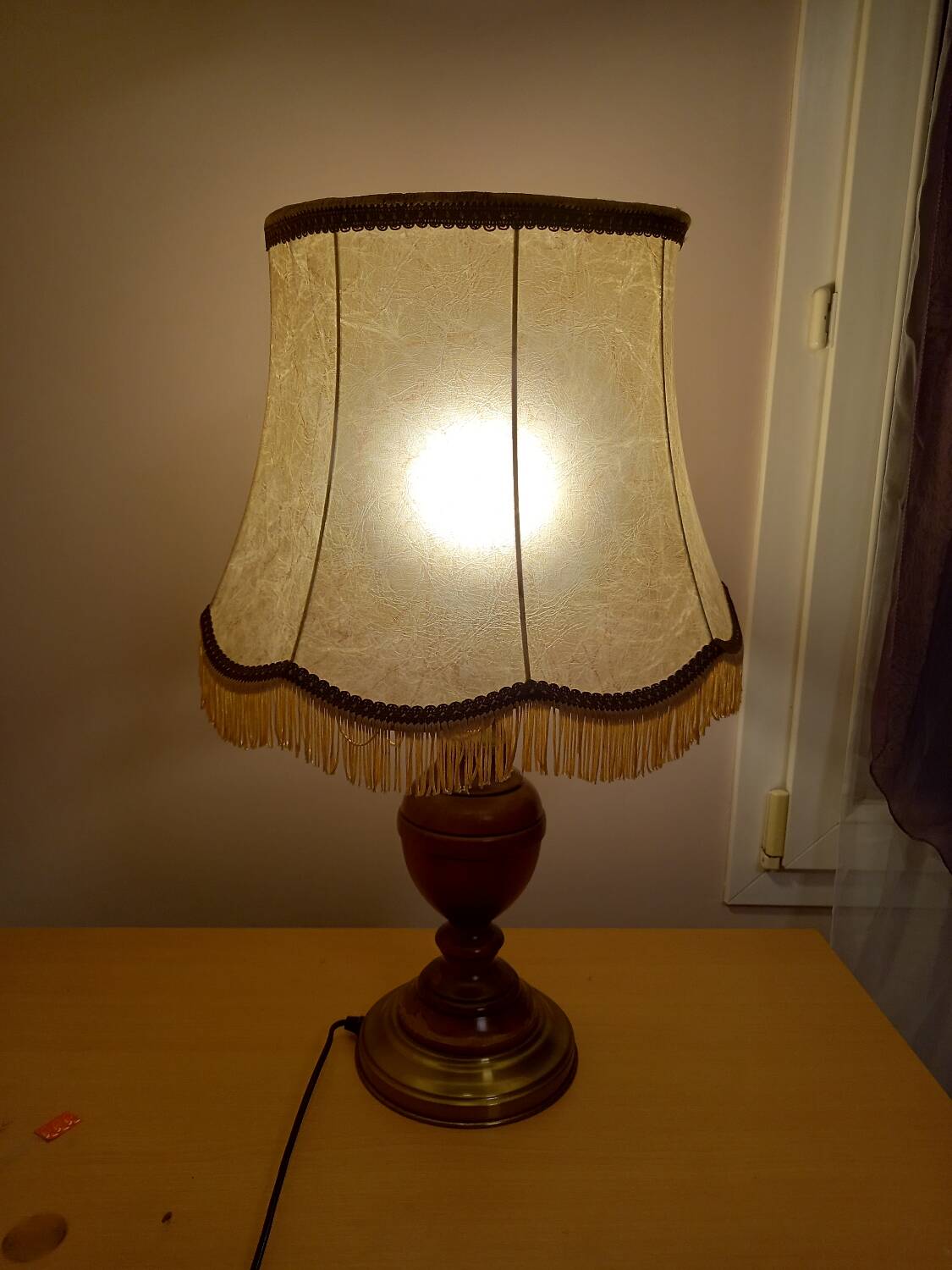 Large vintage table lamp