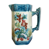 Pitcher dabbling