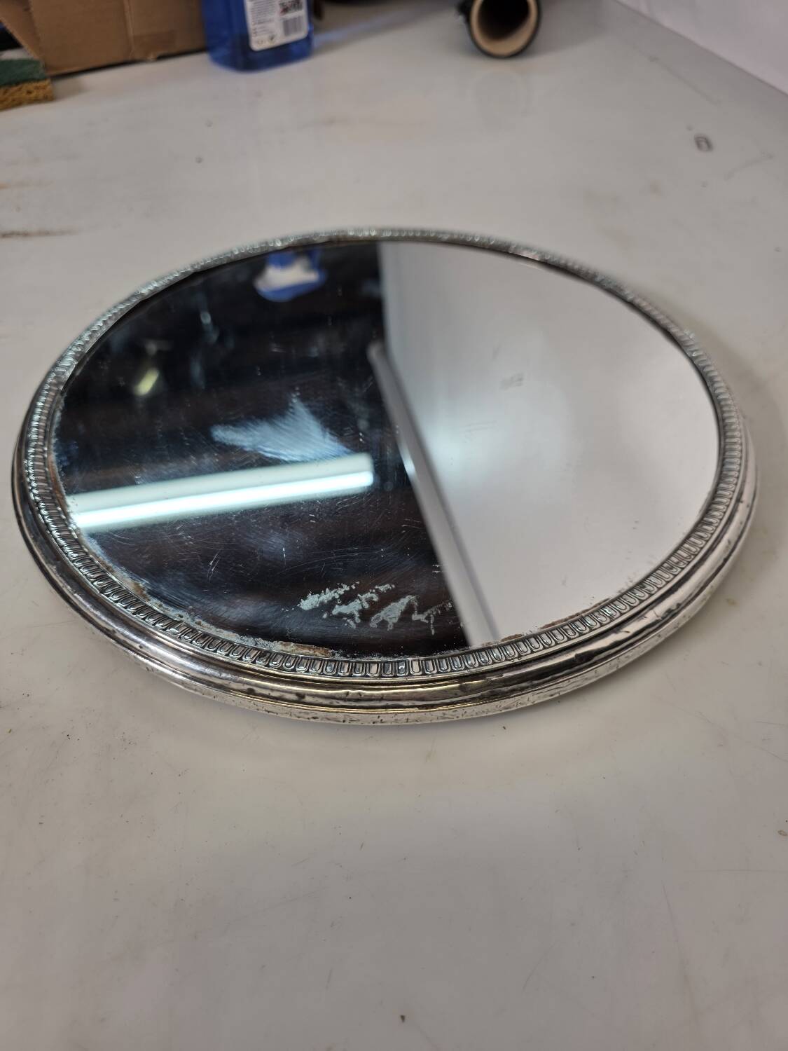 Silver-plated mirror tray centrepiece from the mid-20th century, 30 cm.