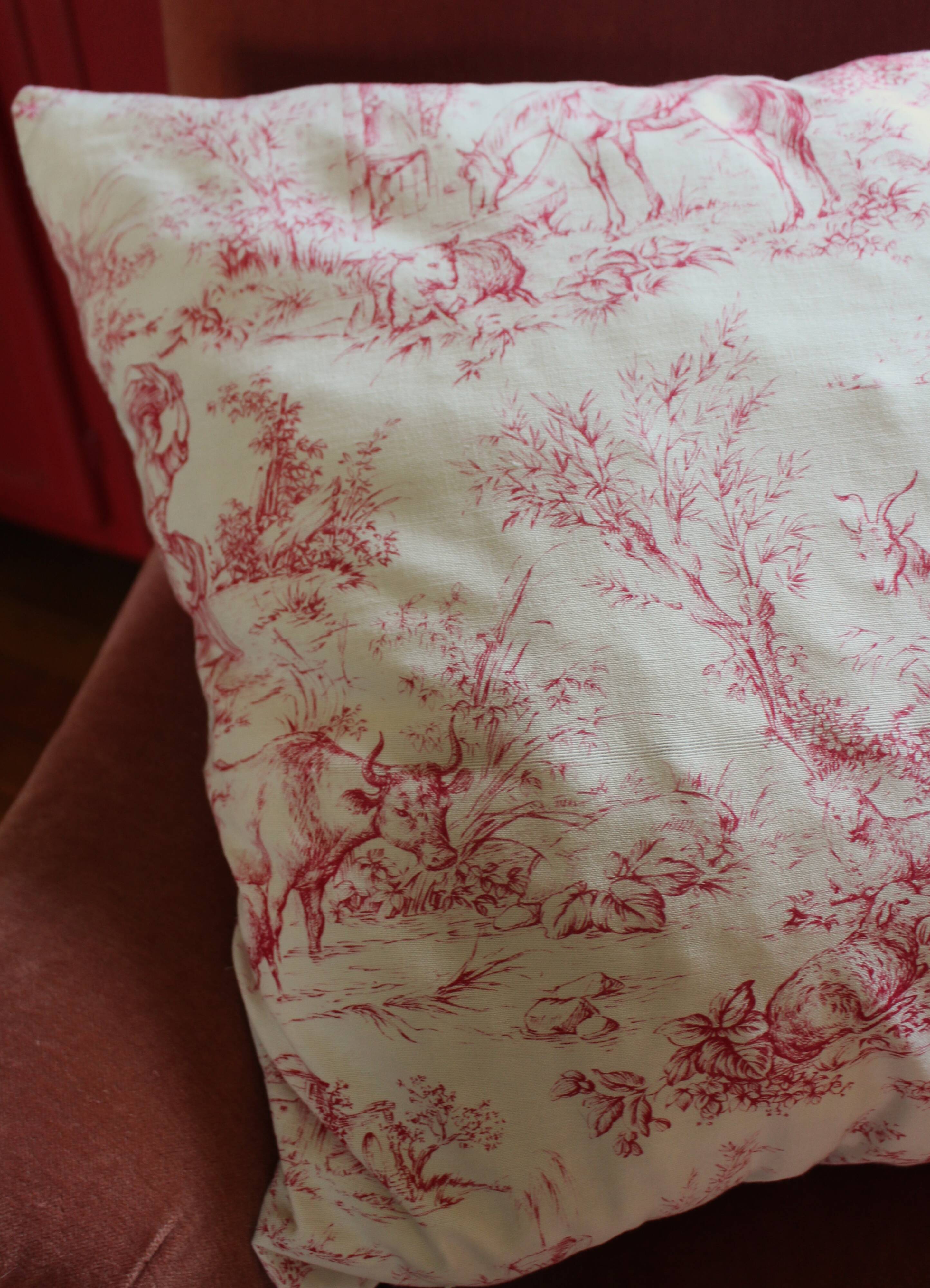 Paire Coussins Toile de Jouy rose ancienne