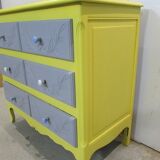 Louis XV style chest of drawers in oak