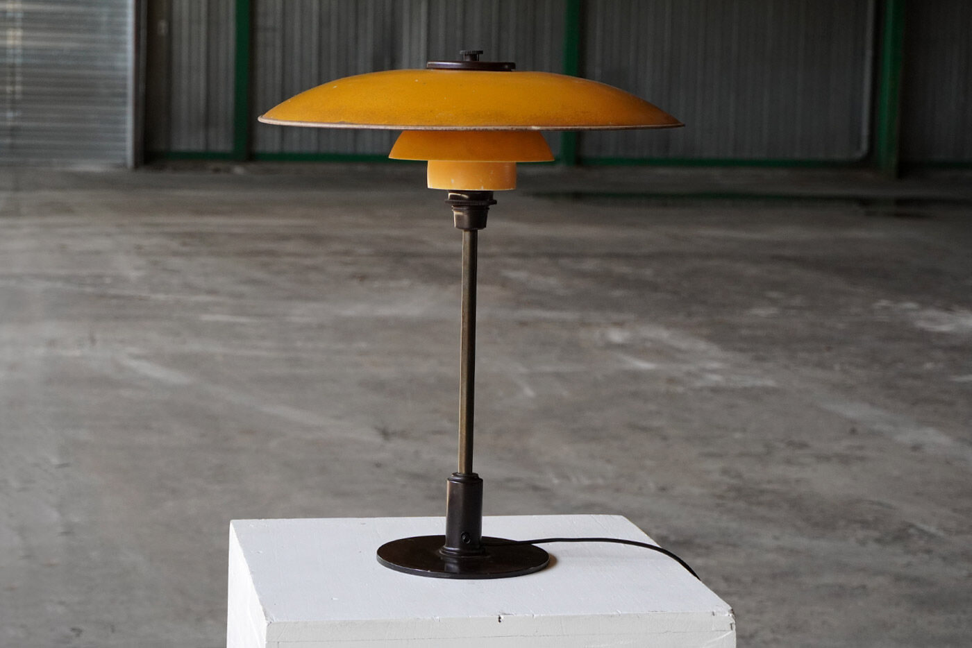 Table lamp model PH 3.5/2 by Poul Henningsen for Louis Poulsen, 1930s