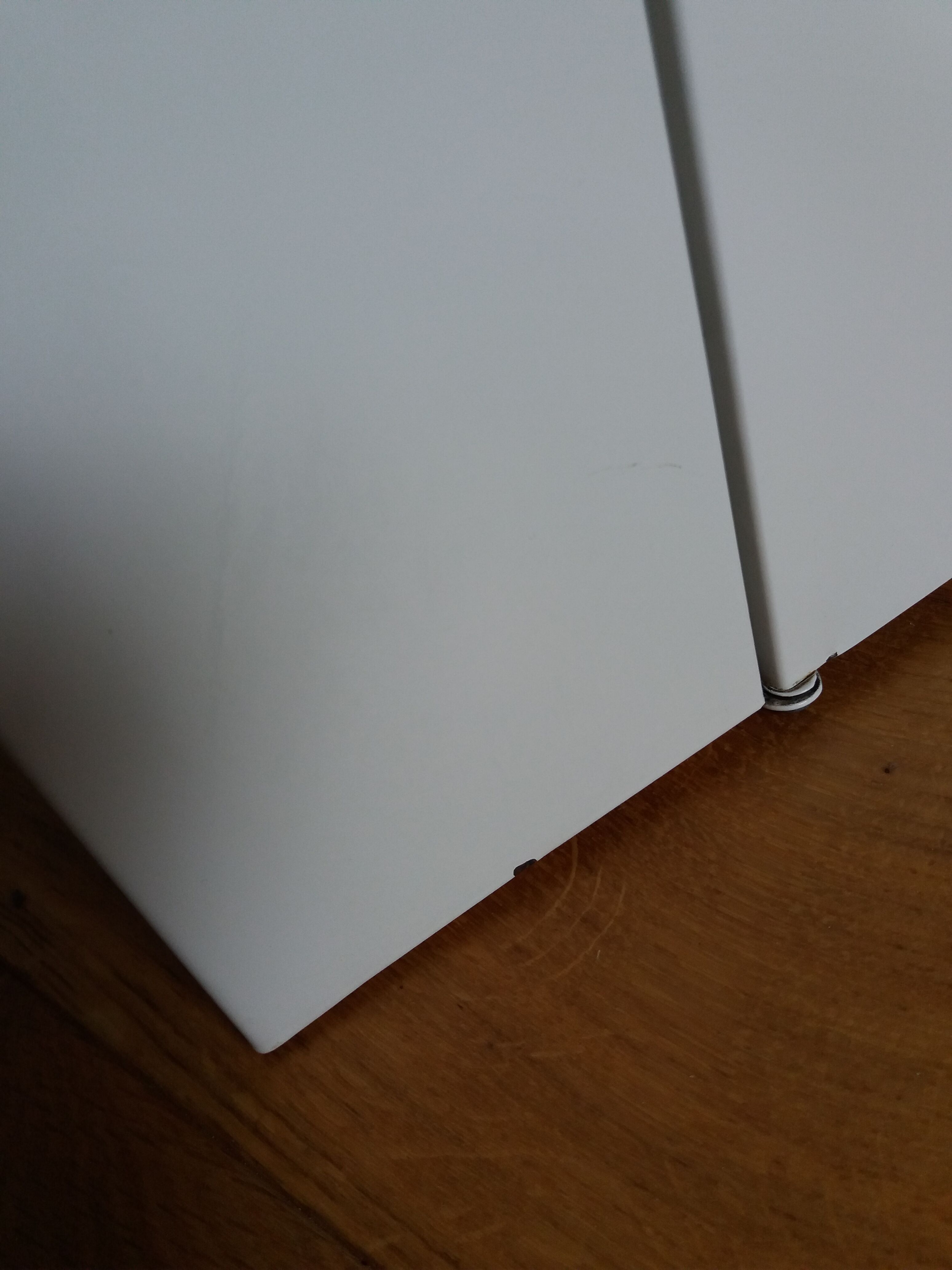 Rossignol medicine cabinet in lacquered metal