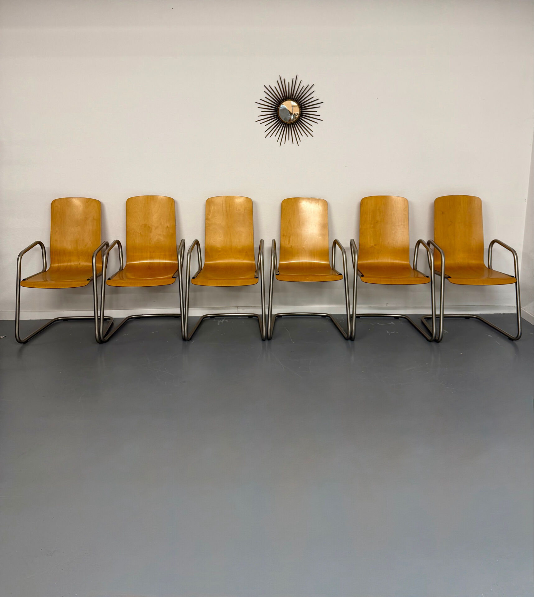 Set of 6 cantilever chairs from the Zumsteg Collection, moulded wood, 1980s.
