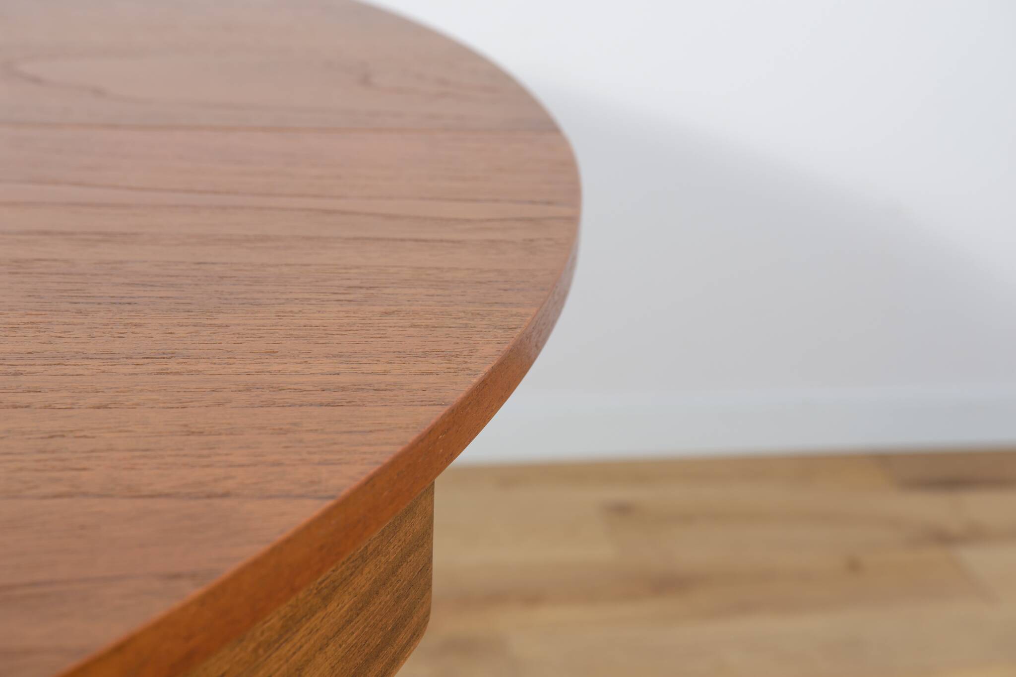 Mid century round extendable dining table and chairs from mcintosh, 1960s, set of 5
