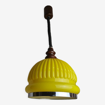 Lampe suspendue en verre nervuré jaune des années 1970
