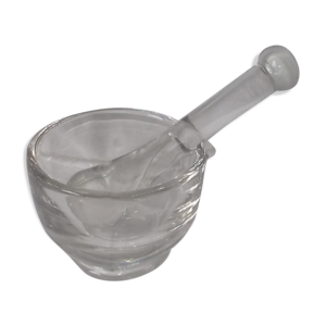 mortier et pilon en verre