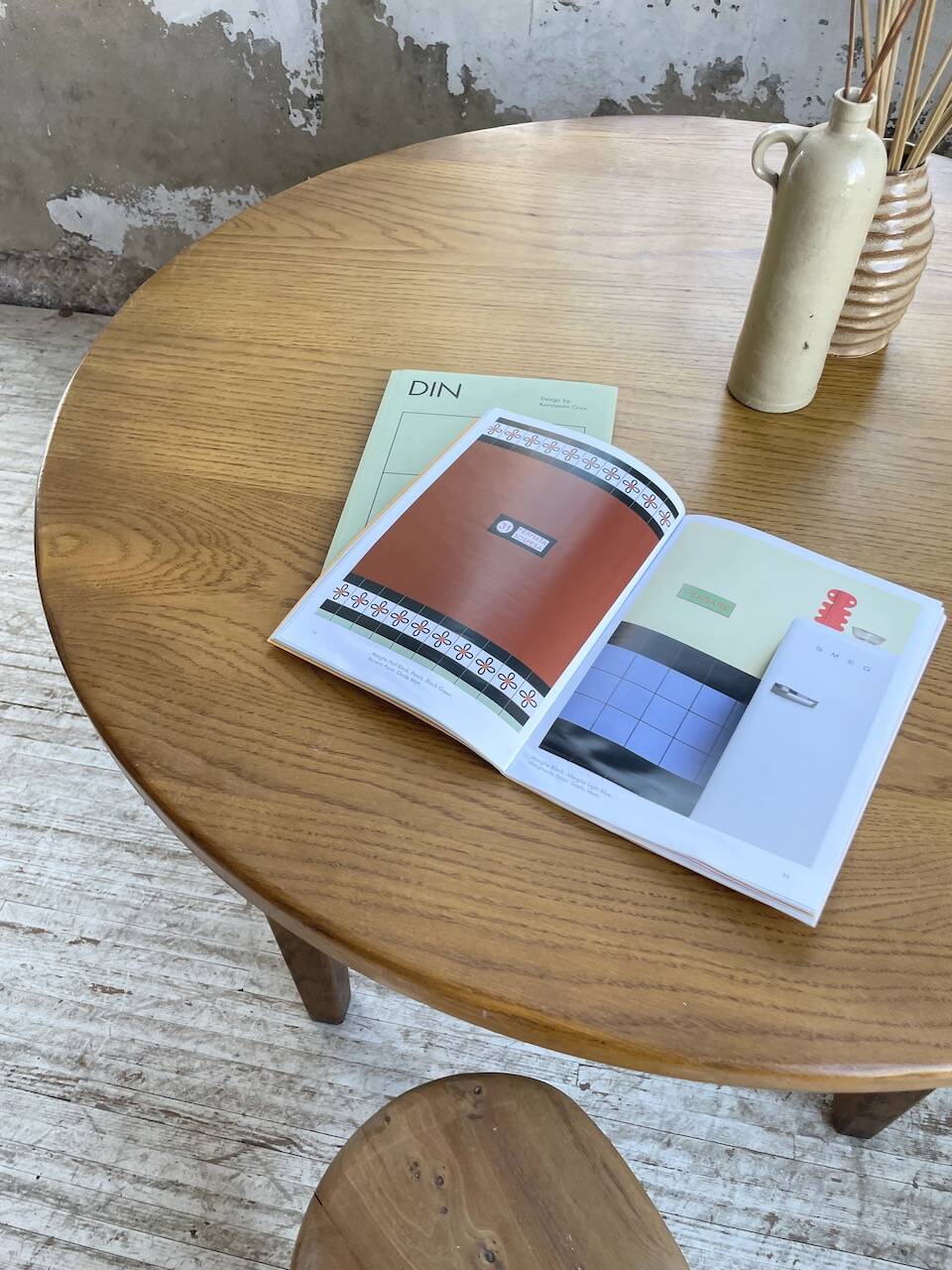 1950s round oak table