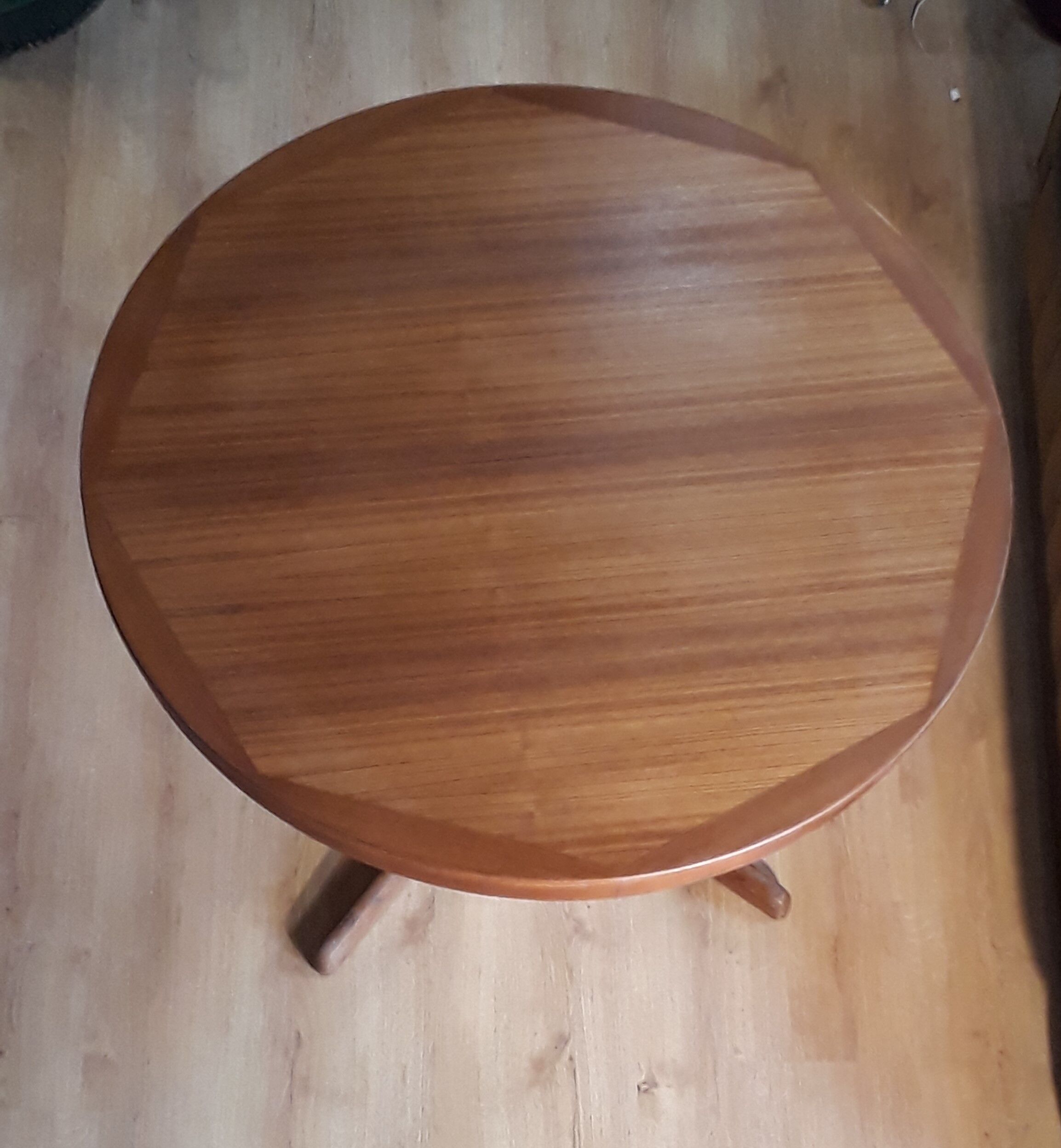 Baumann round table with extension 1970