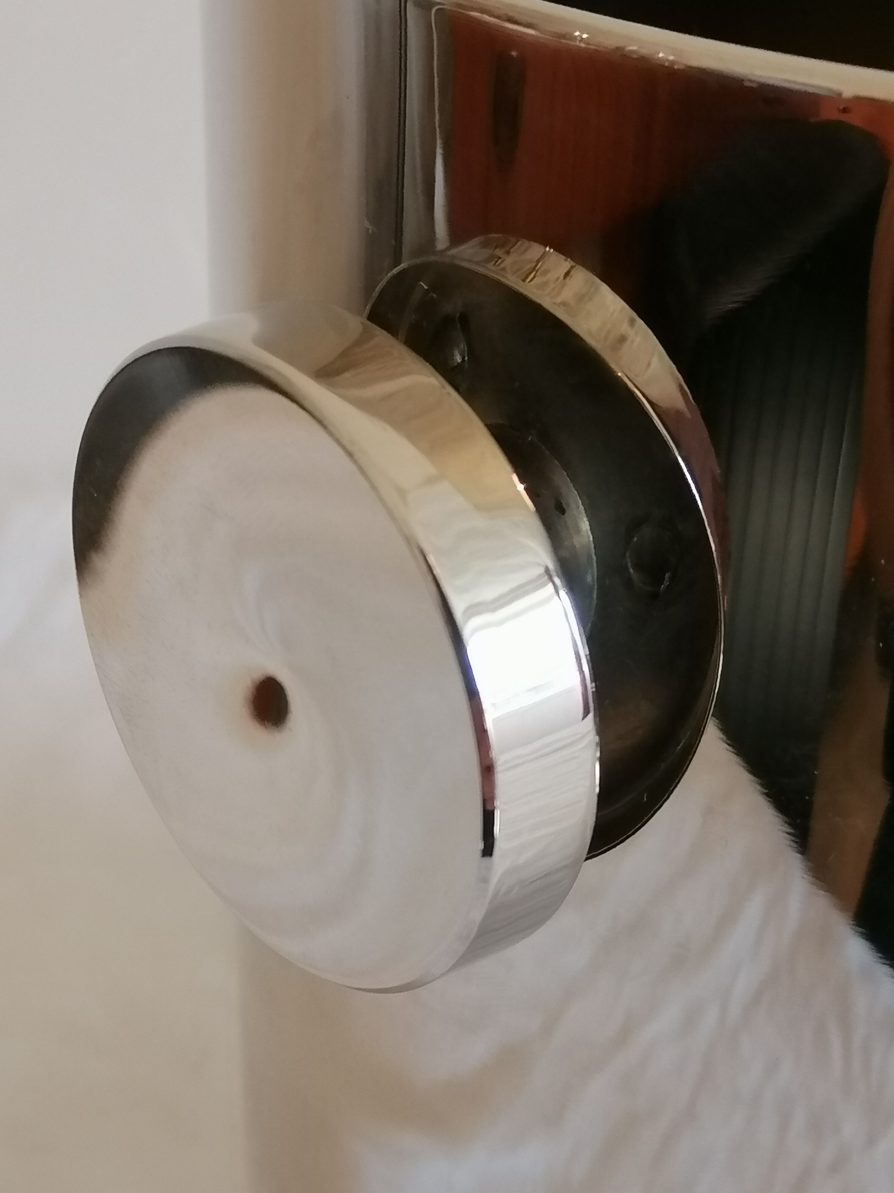 Design champagne bucket. chrome-plated steel