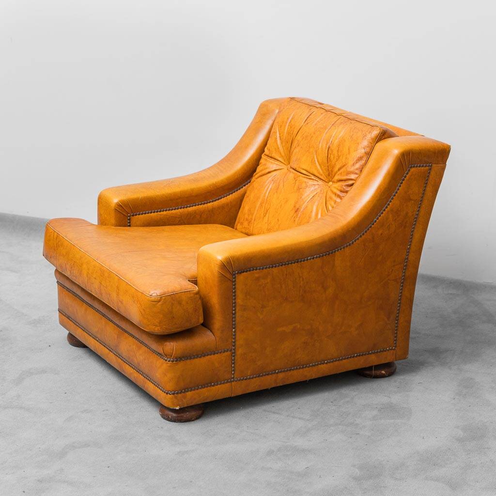 Coppia di poltrone in eco-pelle marrone anni ’50 vintage modernariato