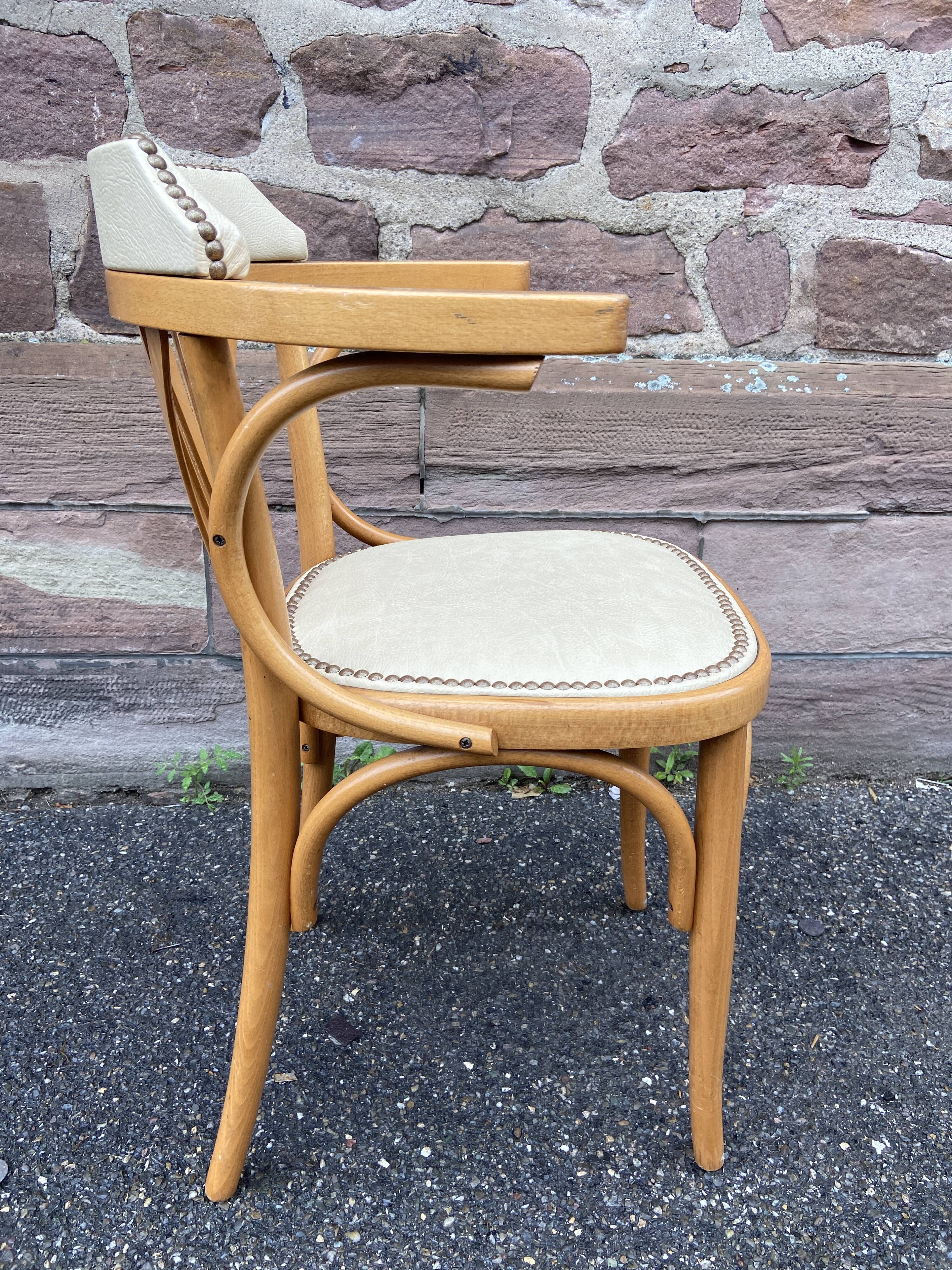 Paire de fauteuils bistrot bois courbé vintage