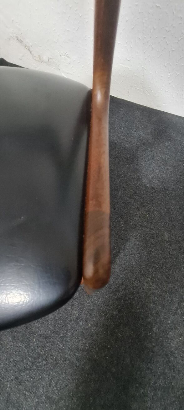 Vintage teak Z chair