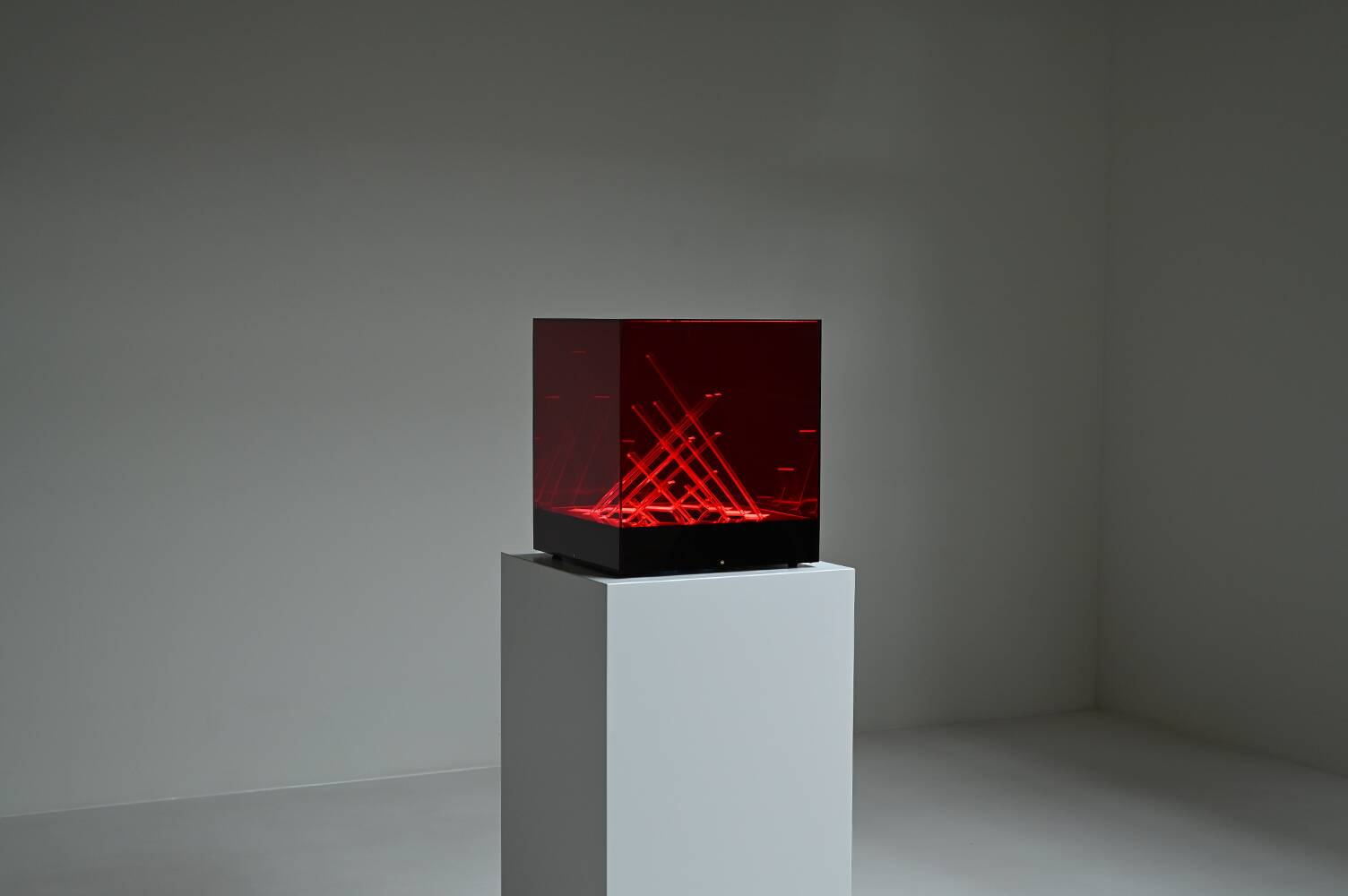 Cubo Di Teo light object lamp by James Rivière, 1970s Italy.