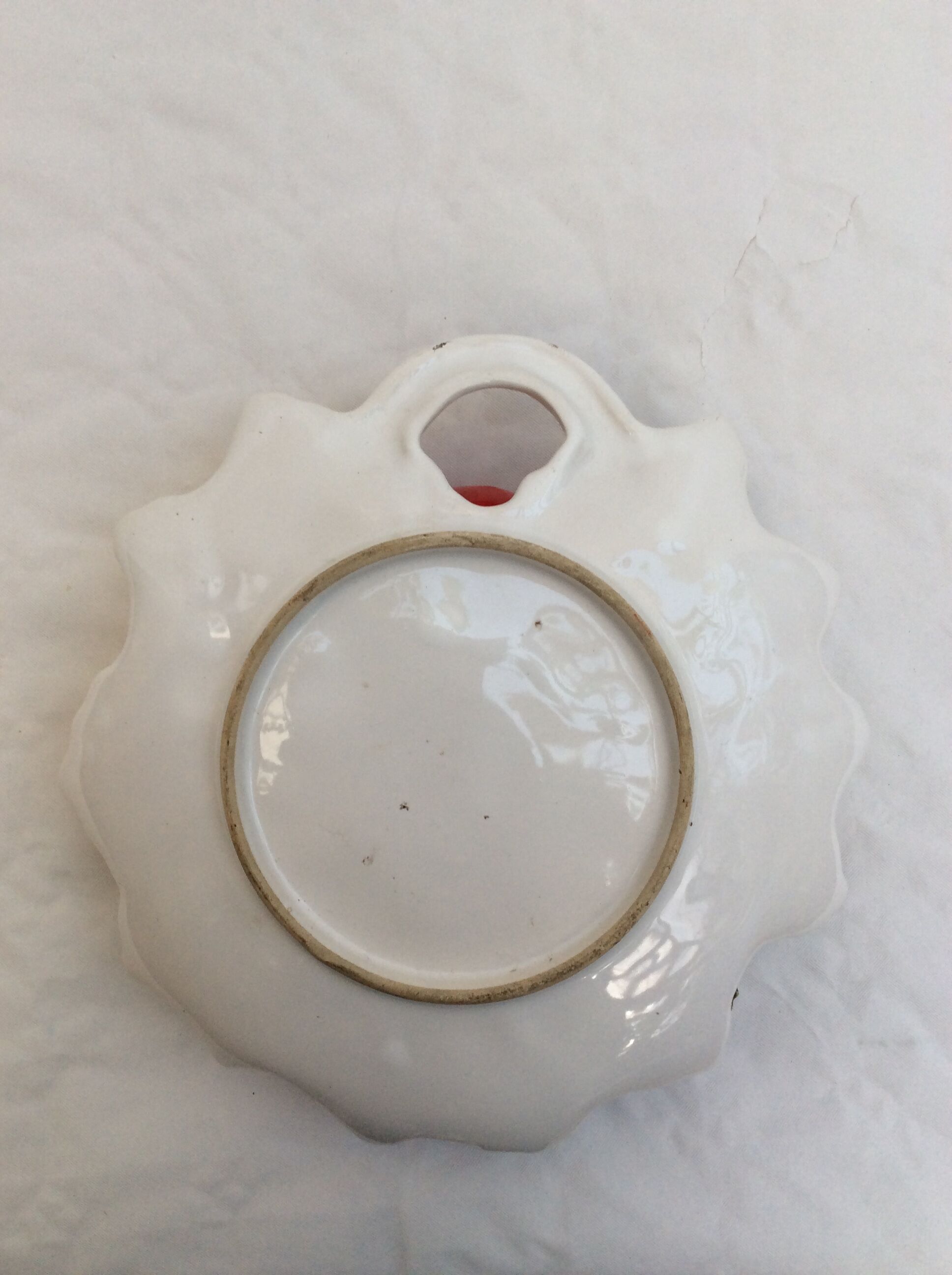 Vintage fruit slurry plate in relief dimension: height -7cm- diameter -22cm-