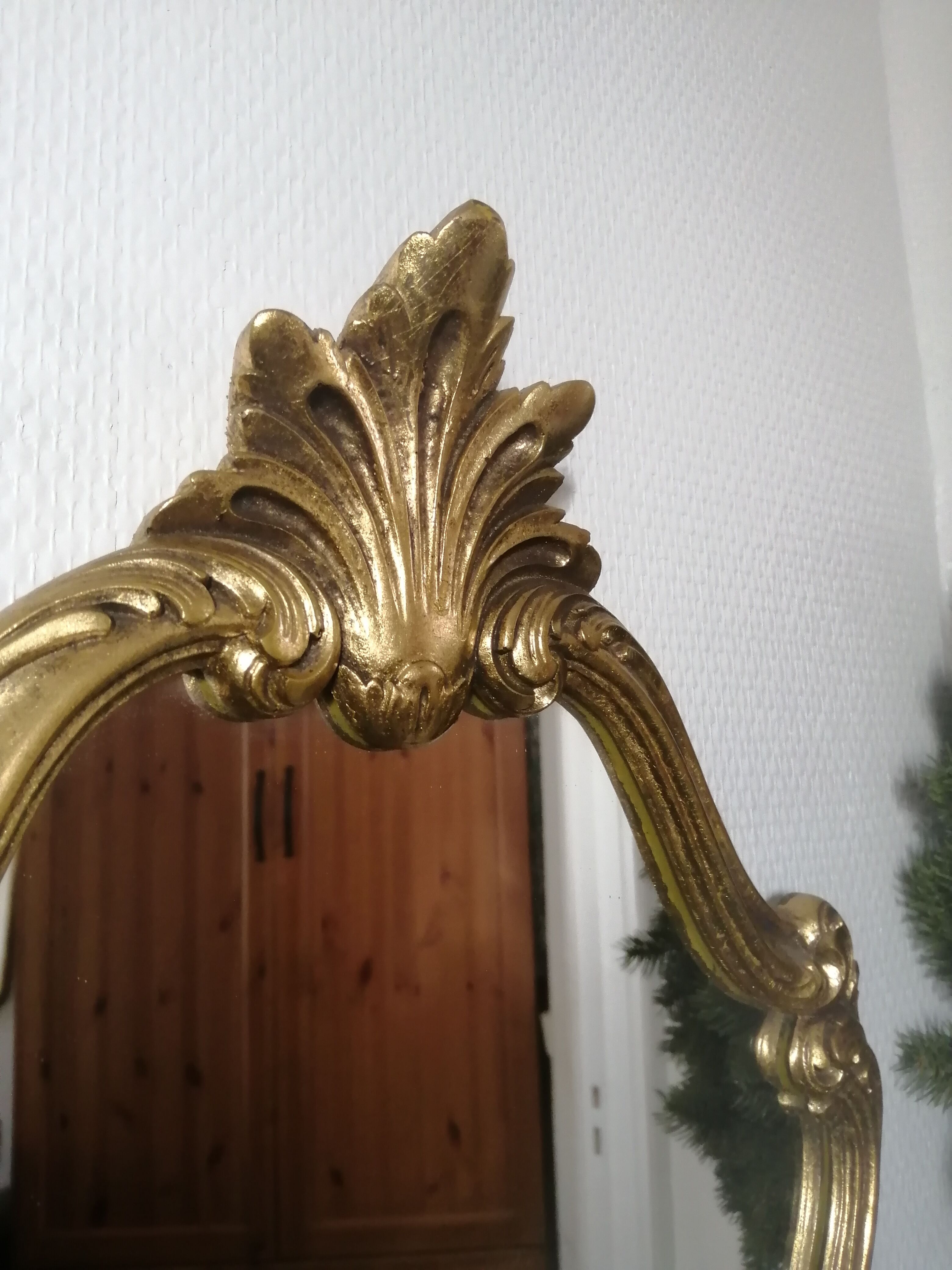 Golden mirror  33x52cm