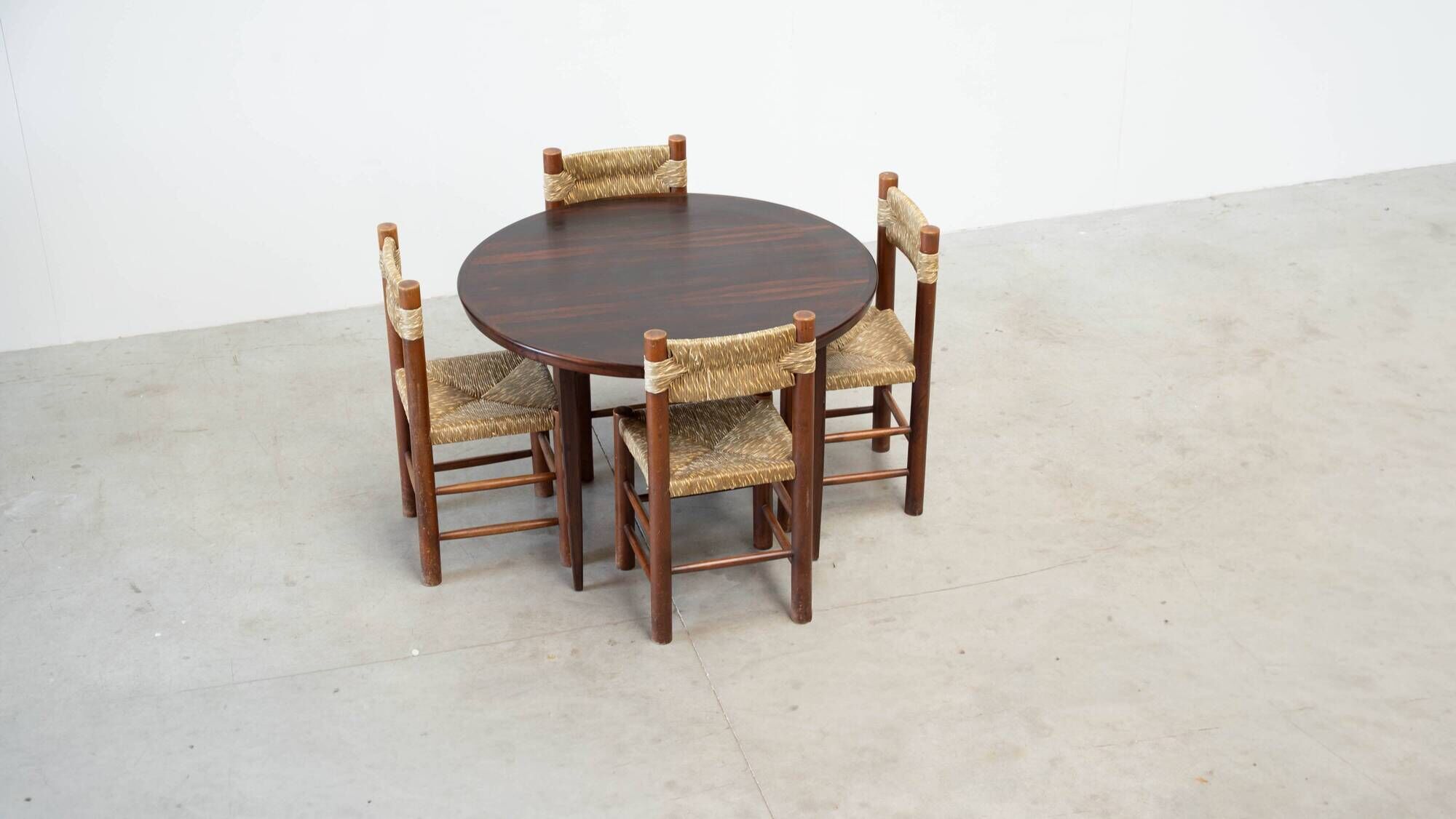 Scandinavian rosewood round dining table