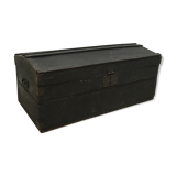 Matte black curved trunk