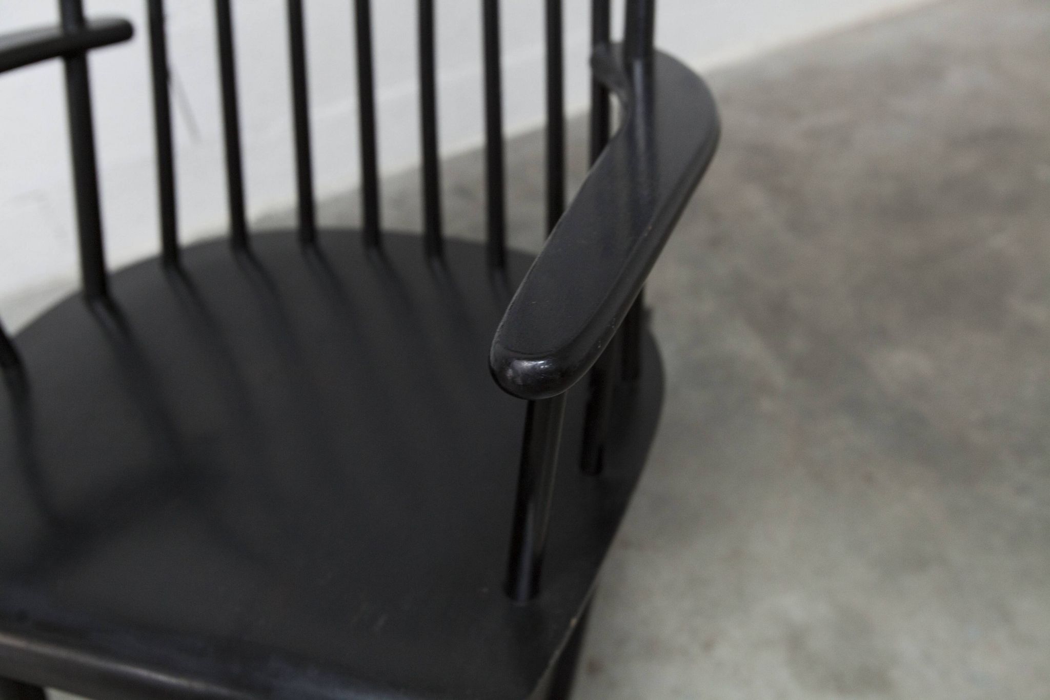 Scandinavian style rocking chair Tapiovaara 1960 in very good condition.