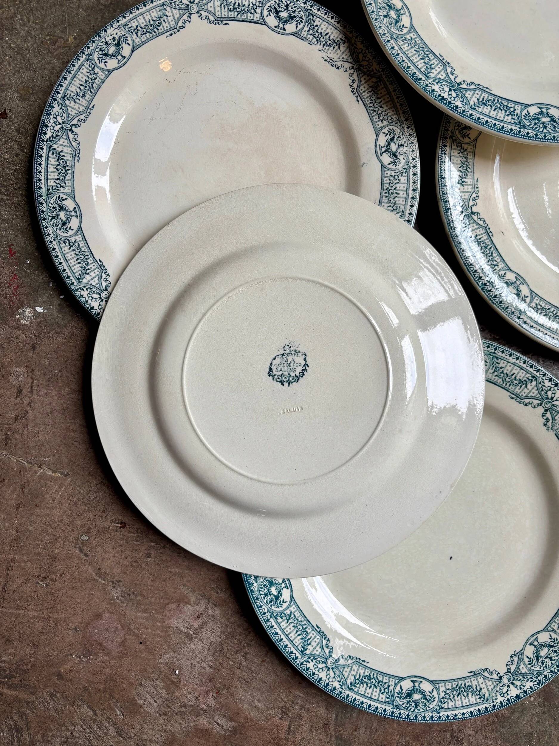 6 flat plates Salins in ironstone, "Directoire" service