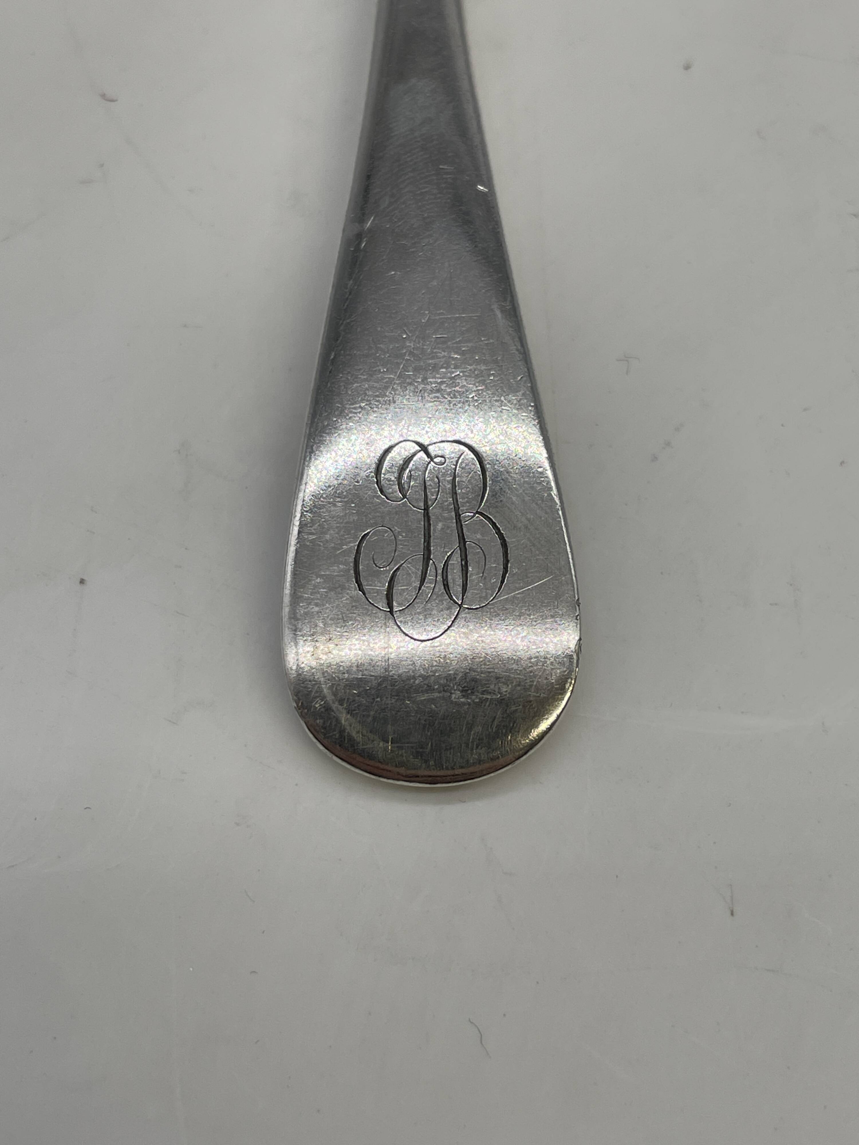 Set of 4 spoons and 2 dessert forks