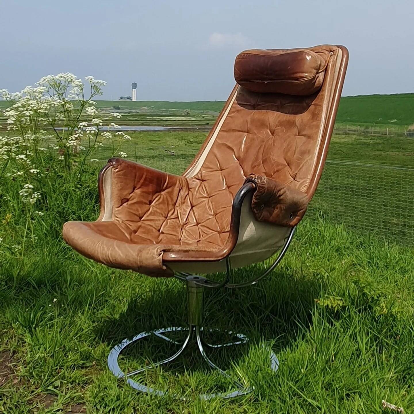 Fauteuil pivotant design suédois vintage Jetson DUX Bruno Mathsson
