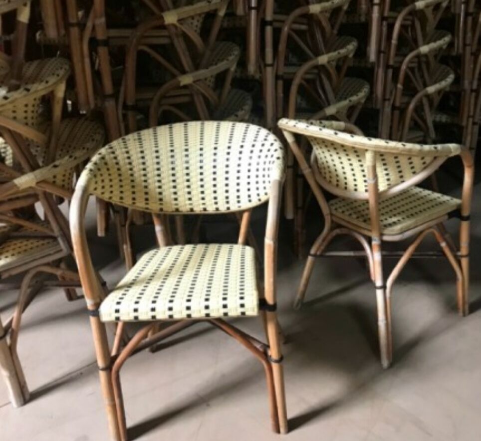 Lot of 100 chairs terrace bistro