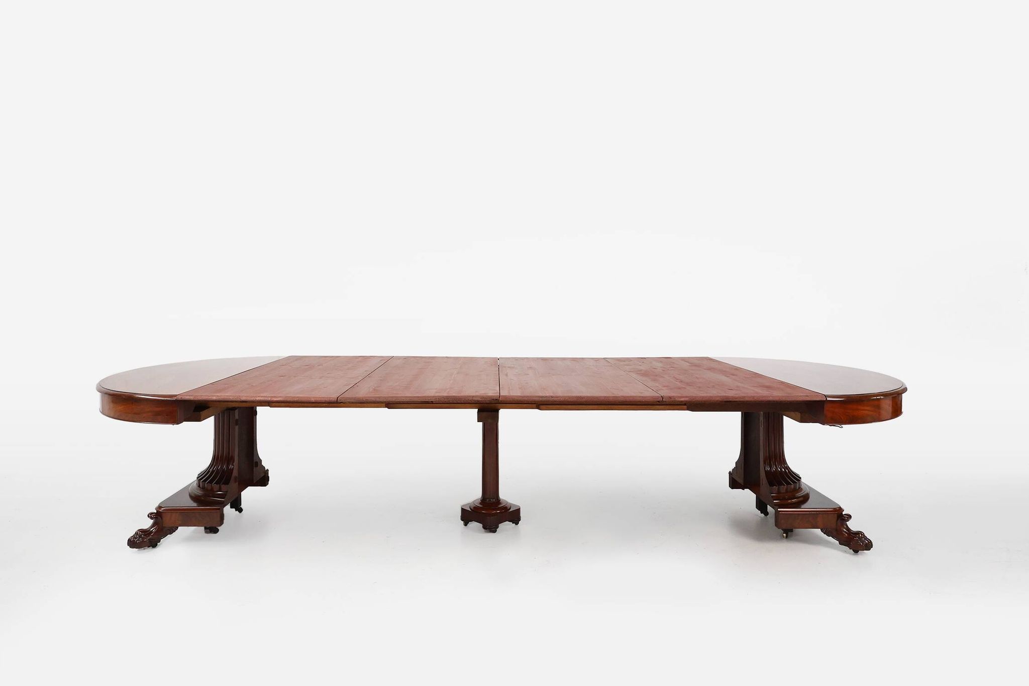 Extendable Antique English Dining Table in Victorian style, ca. 1830