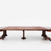 Extendable Antique English Dining Table in Victorian style, ca. 1830