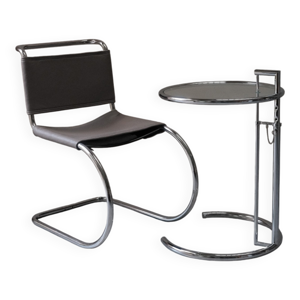 Fauteuil et table d'appoint (dans le style de Ludwig Mies van der Rohe et Eileen Gray)