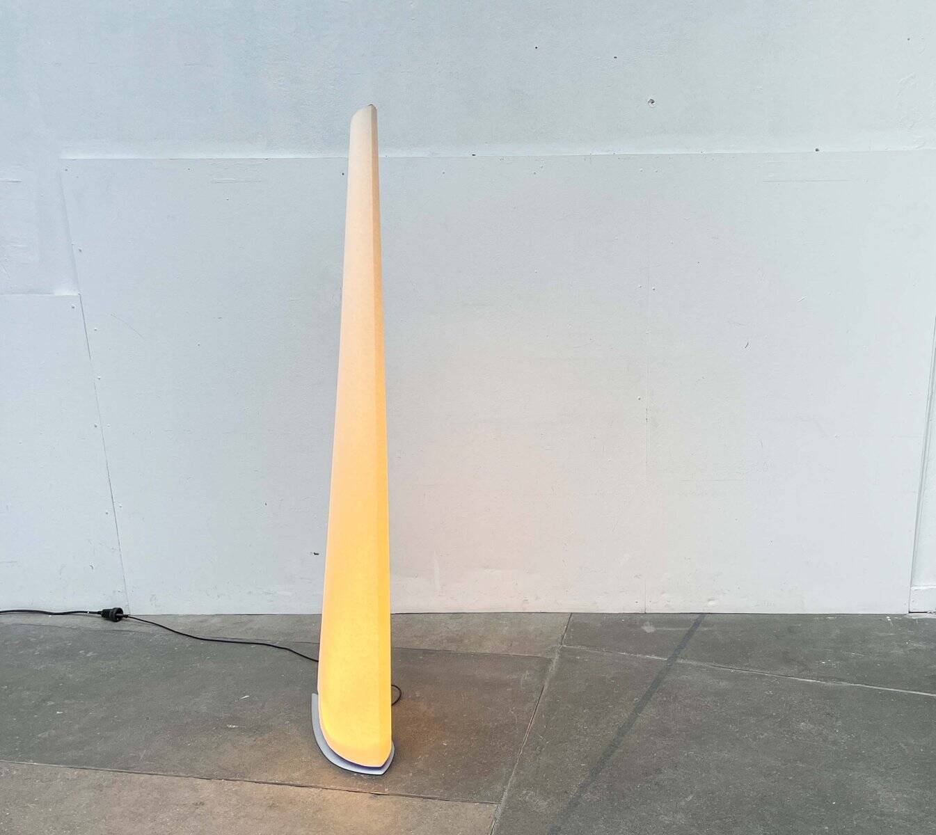 German Postmodern Floor Lamp Vela Sail by A. Engbert and Franz Ringelhan for Rolf Benz, 1990s